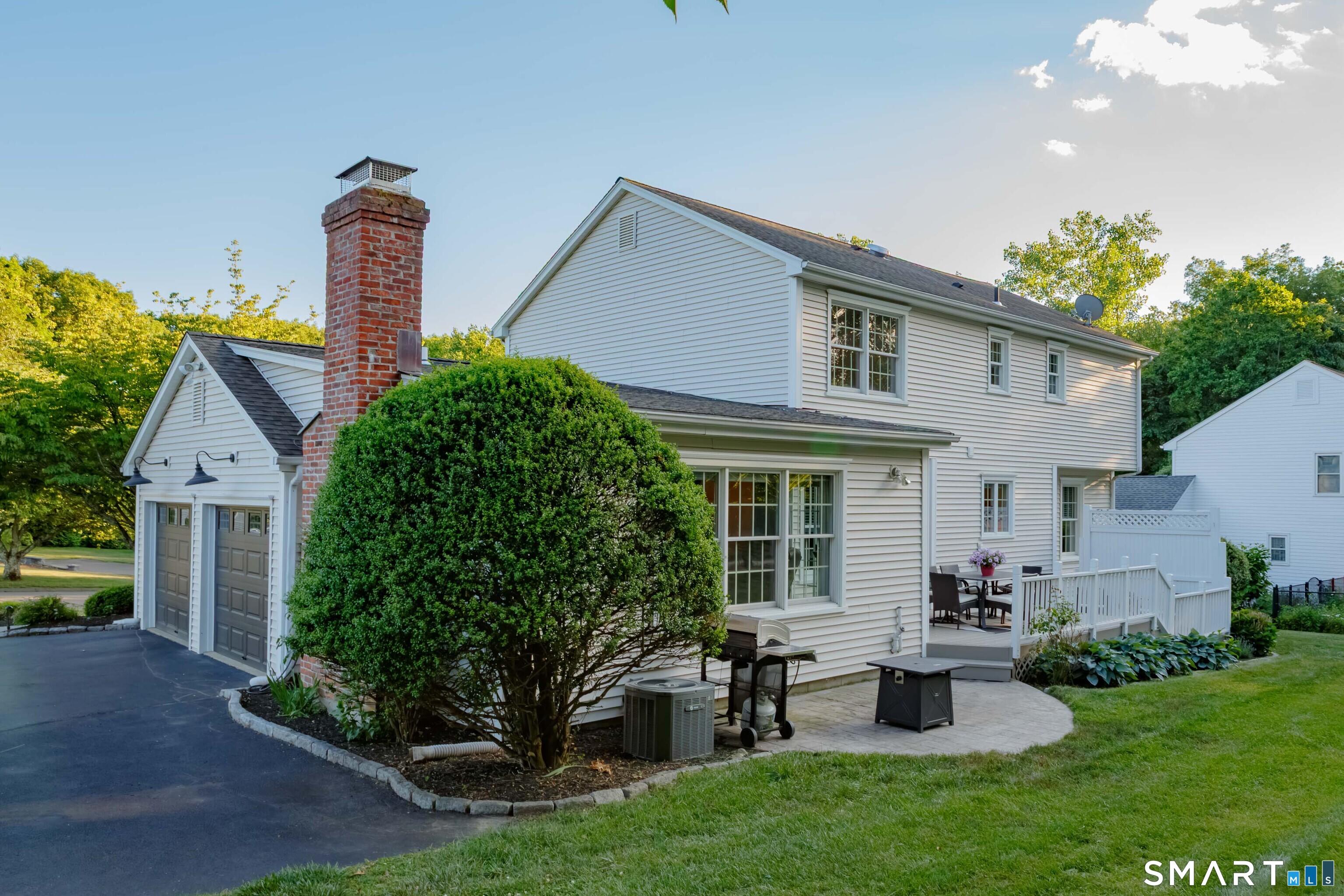 30 Crested Ridge Court