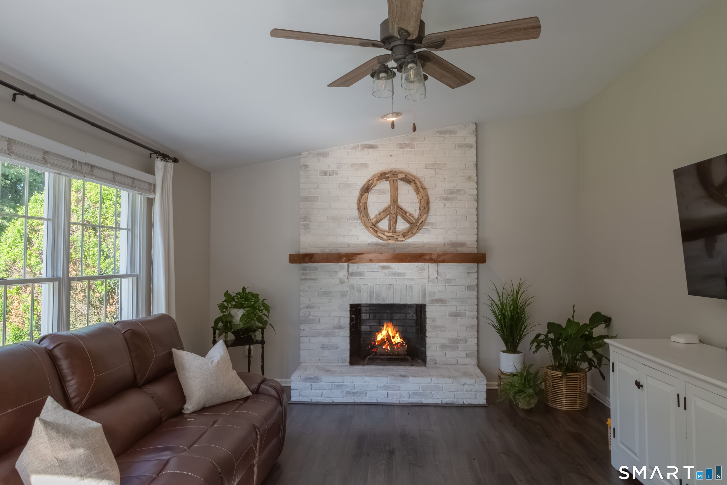30 Crested Ridge Court