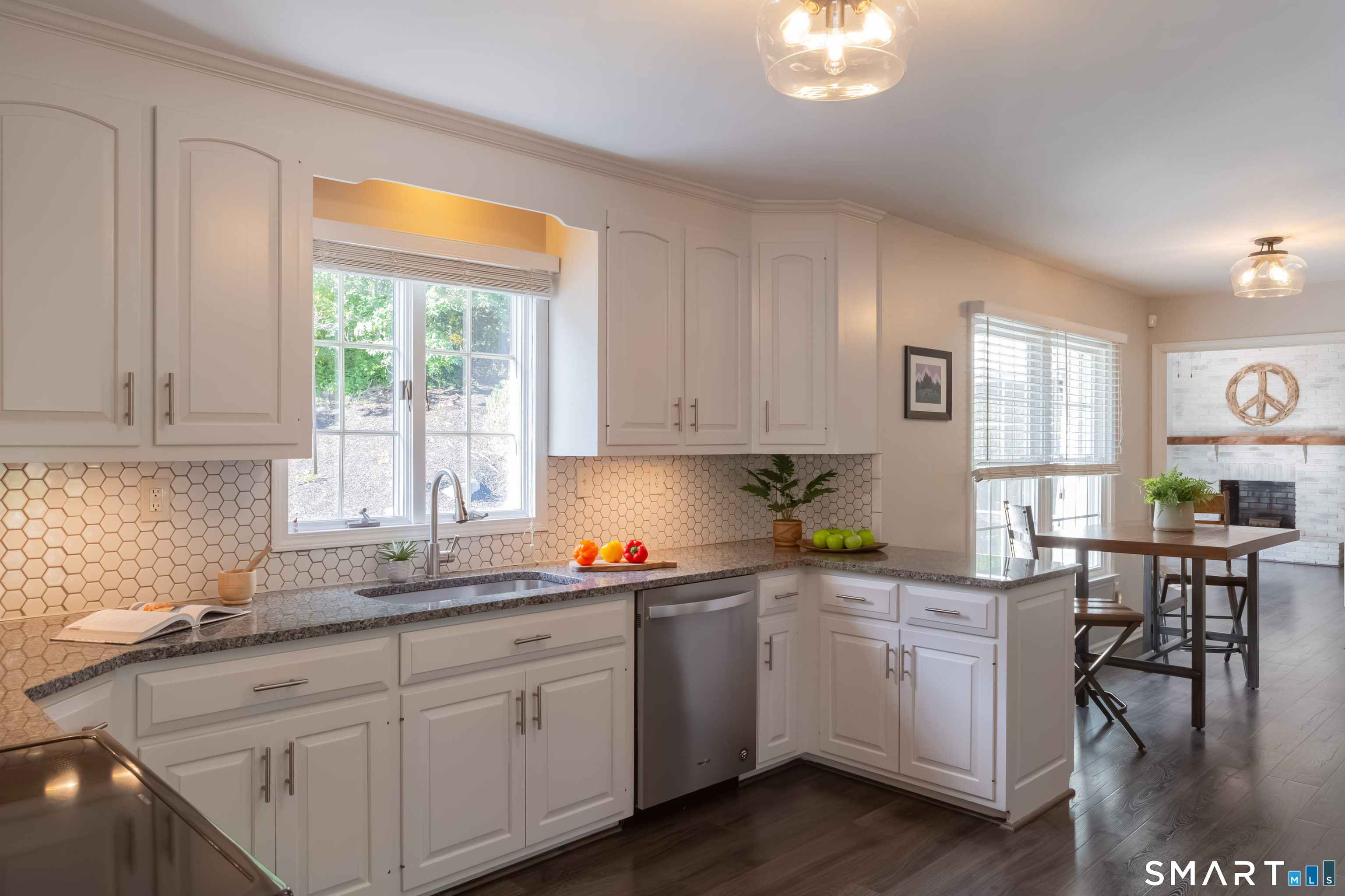 30 Crested Ridge Court