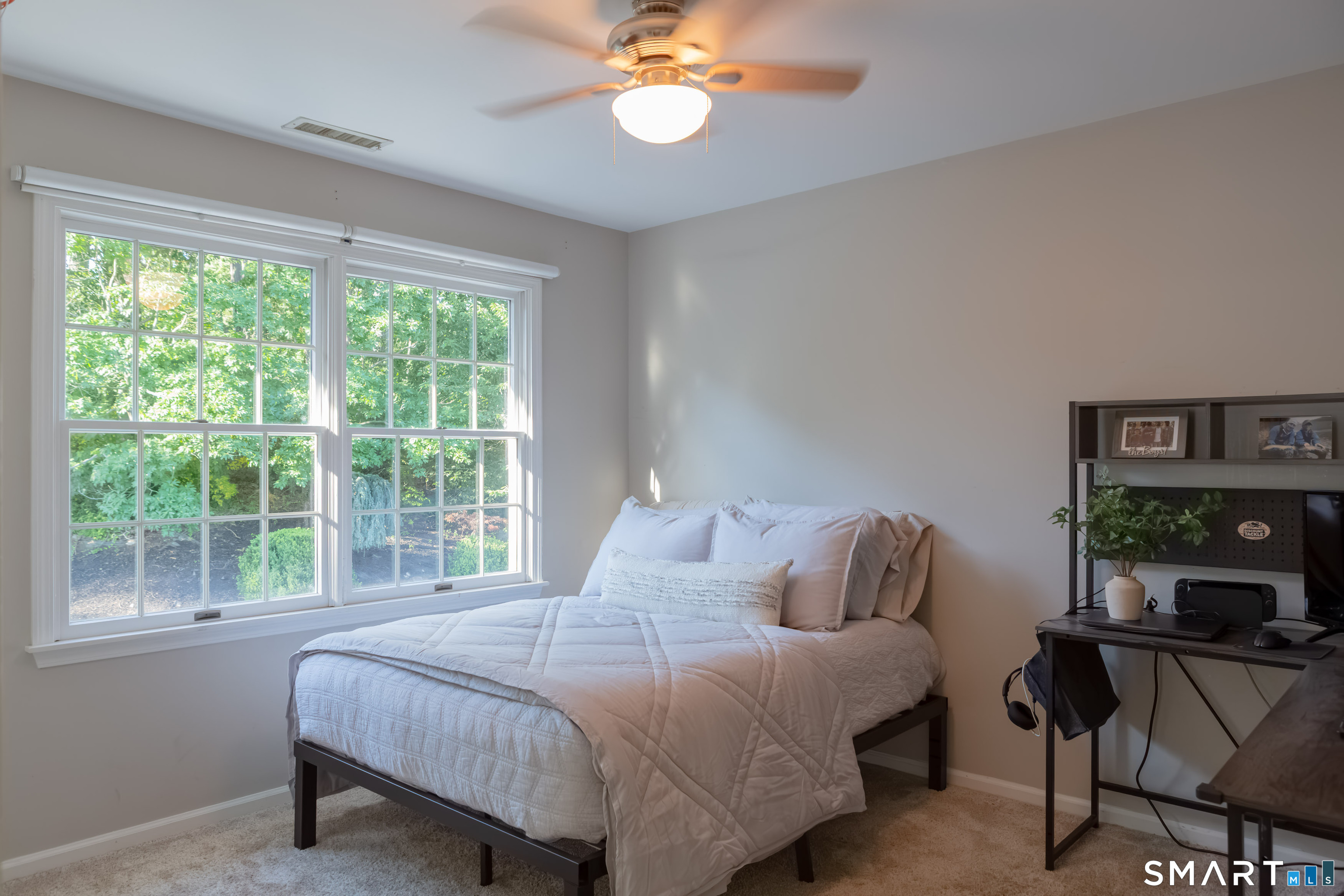 30 Crested Ridge Court