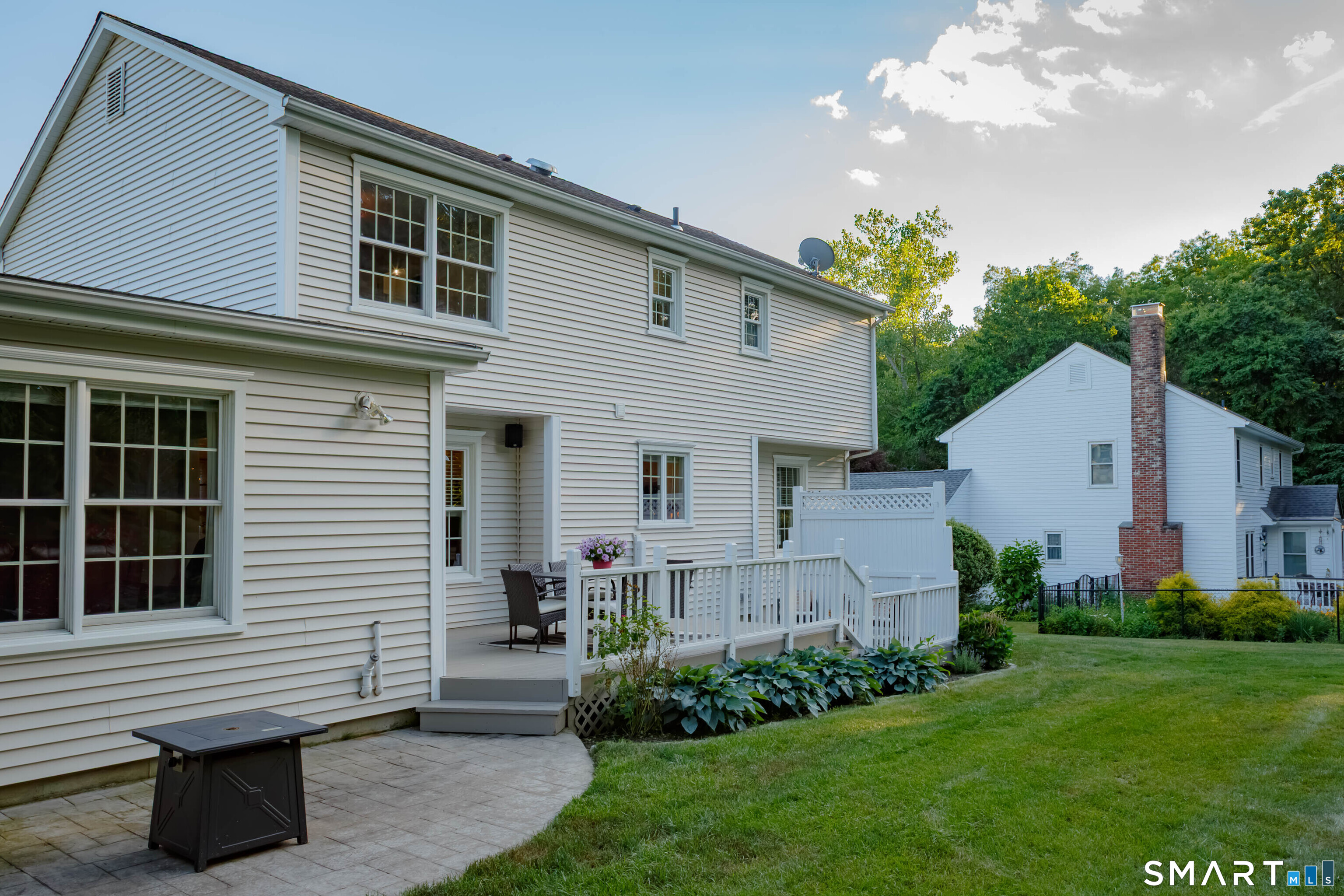30 Crested Ridge Court