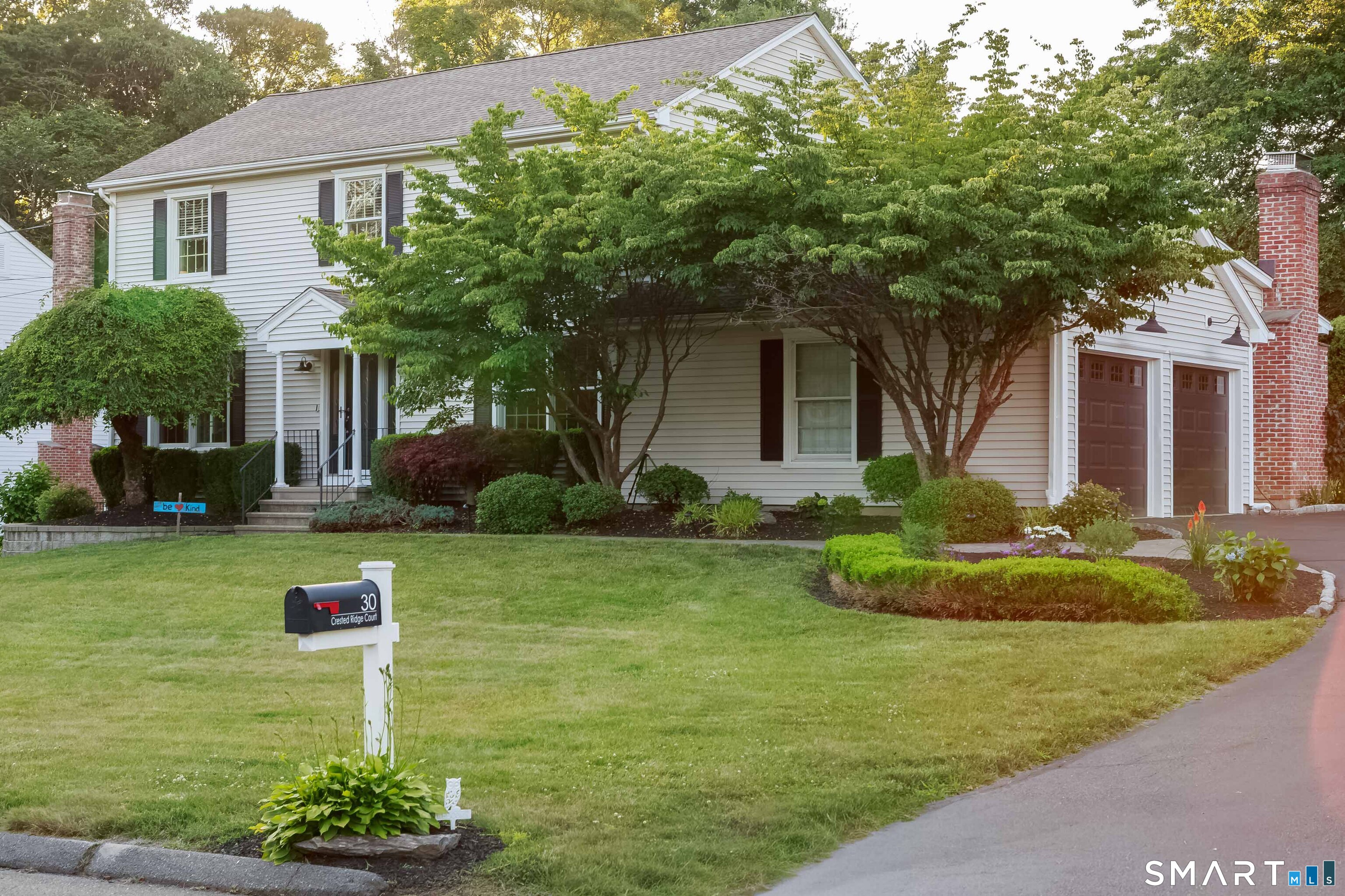 30 Crested Ridge Court