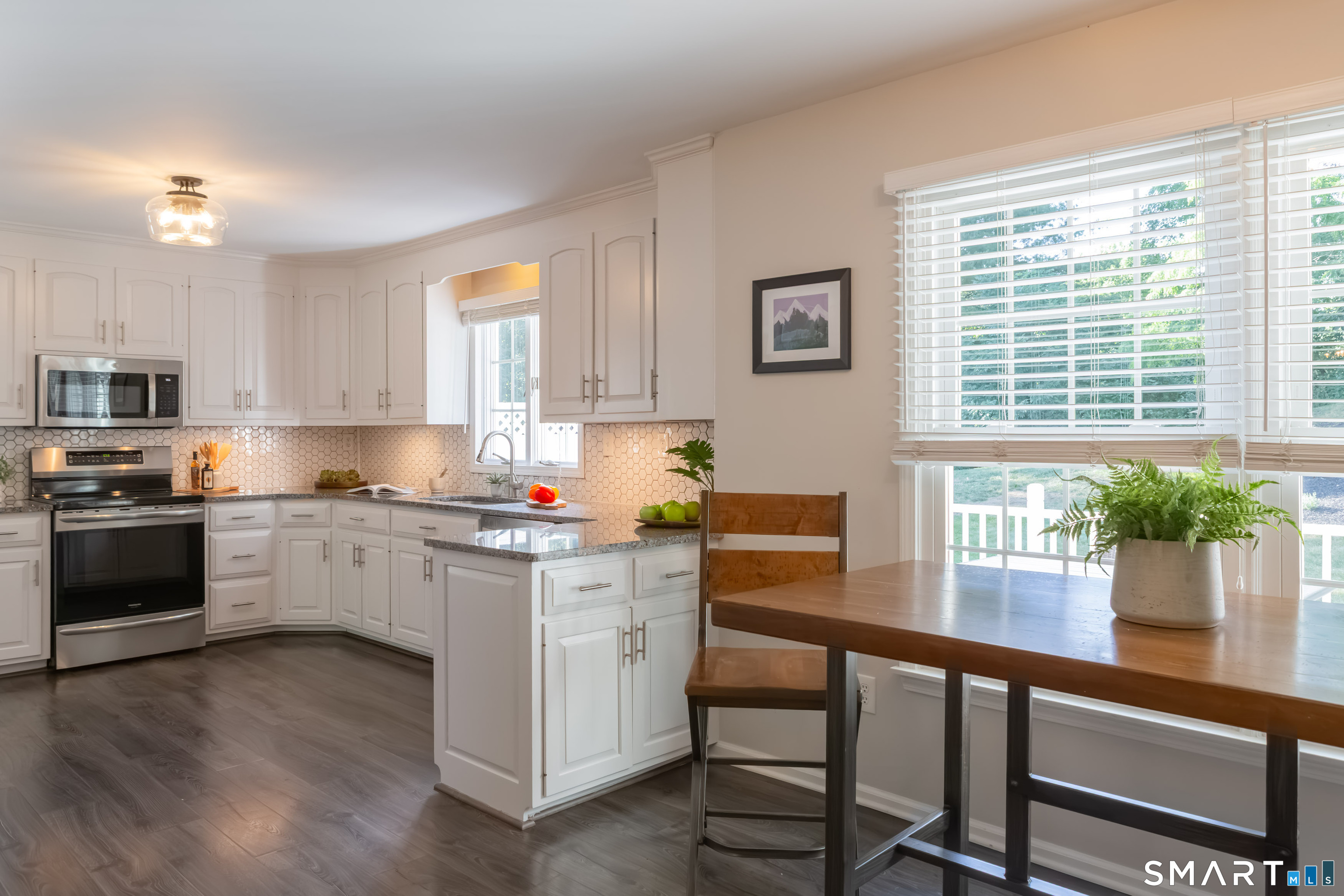 30 Crested Ridge Court