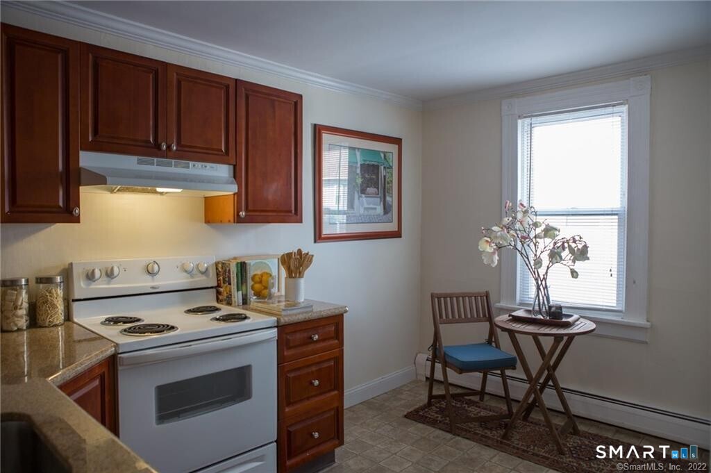 115 Tunxis Hill Road Unit: 2nd floor