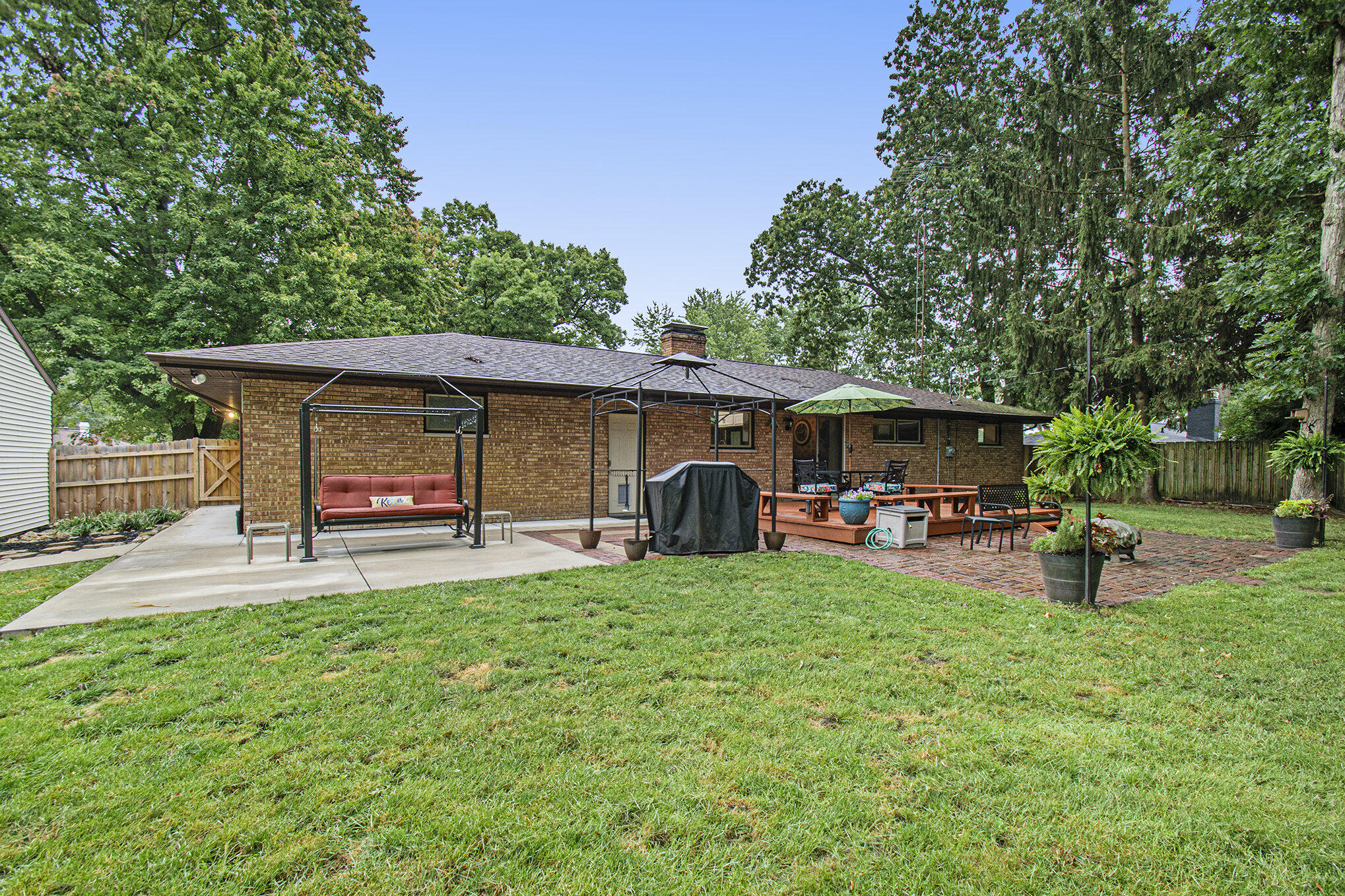 83 Sunset Lane