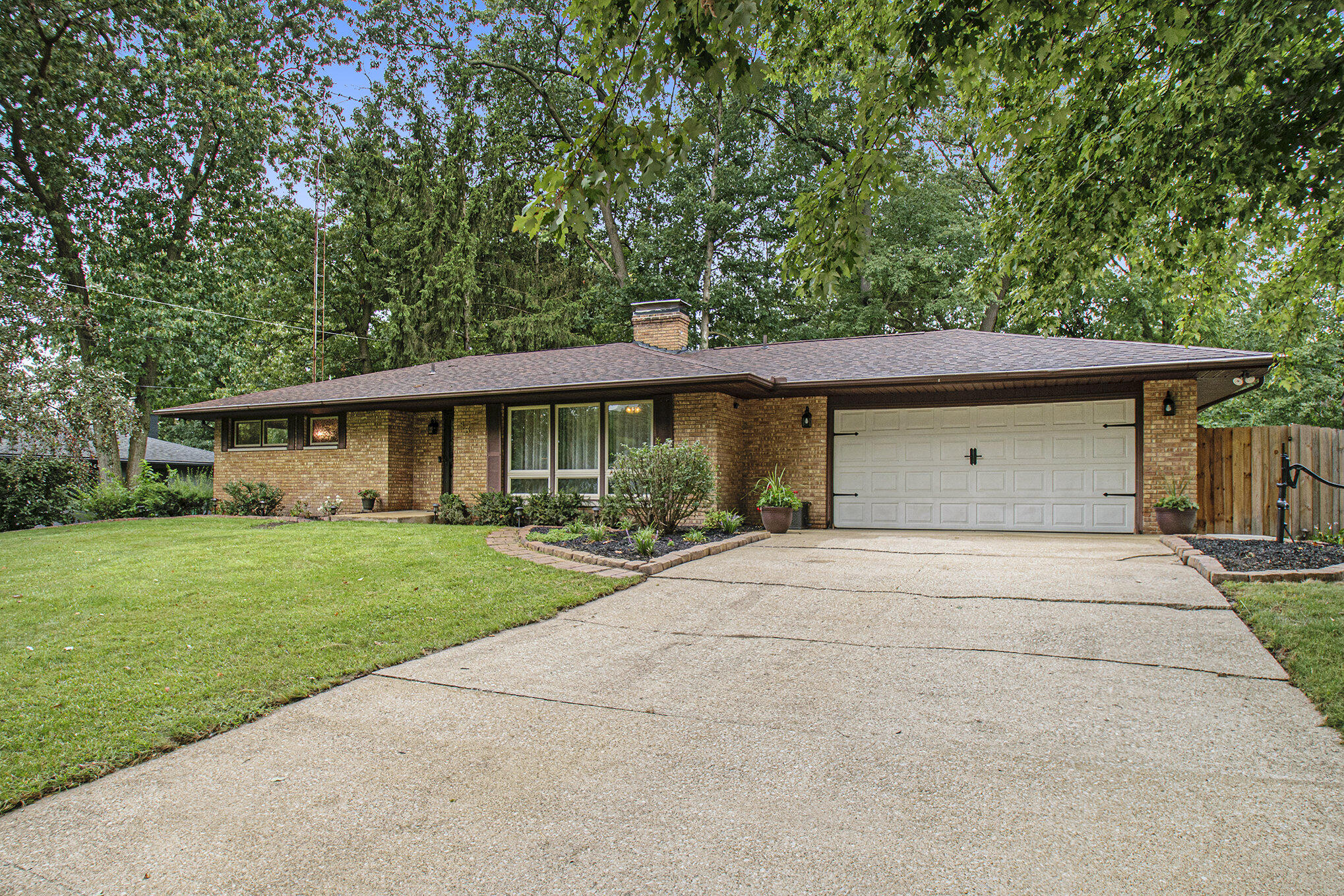 83 Sunset Lane