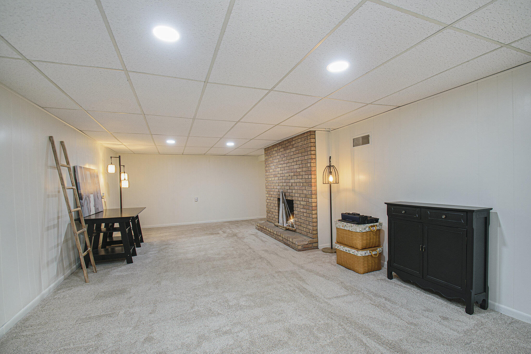 83 Sunset Lane