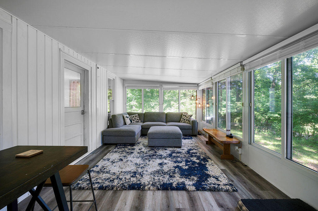 10088 N Tudor Road