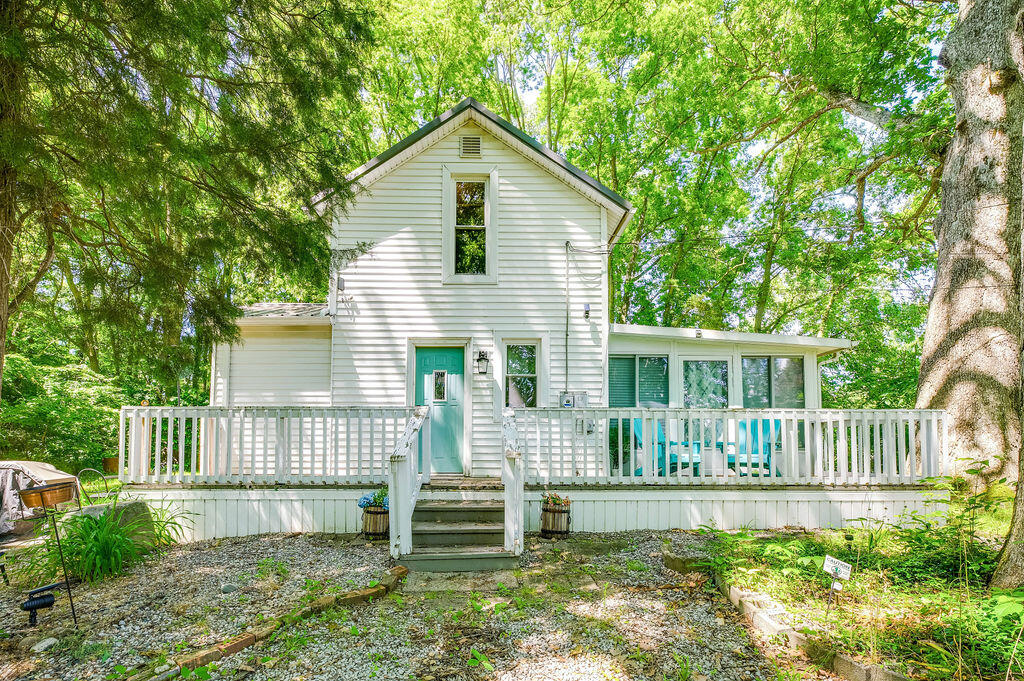10088 N Tudor Road