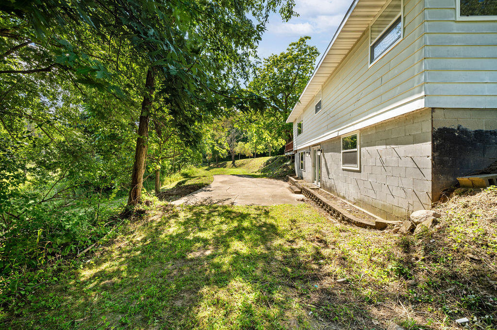 13607 Wolkins Road