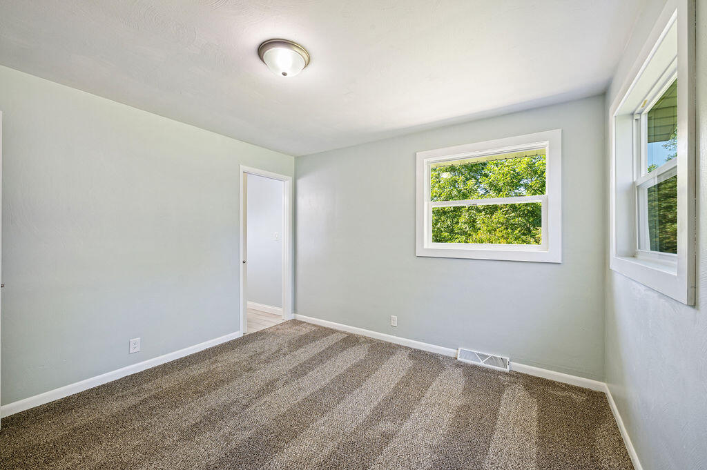 13607 Wolkins Road