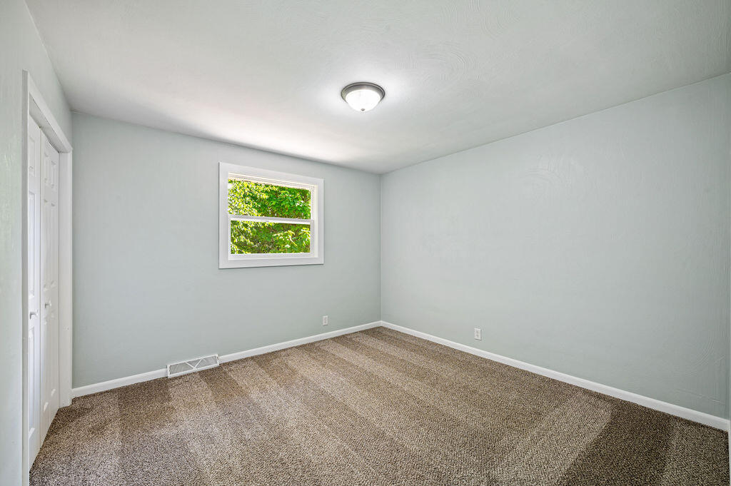 13607 Wolkins Road