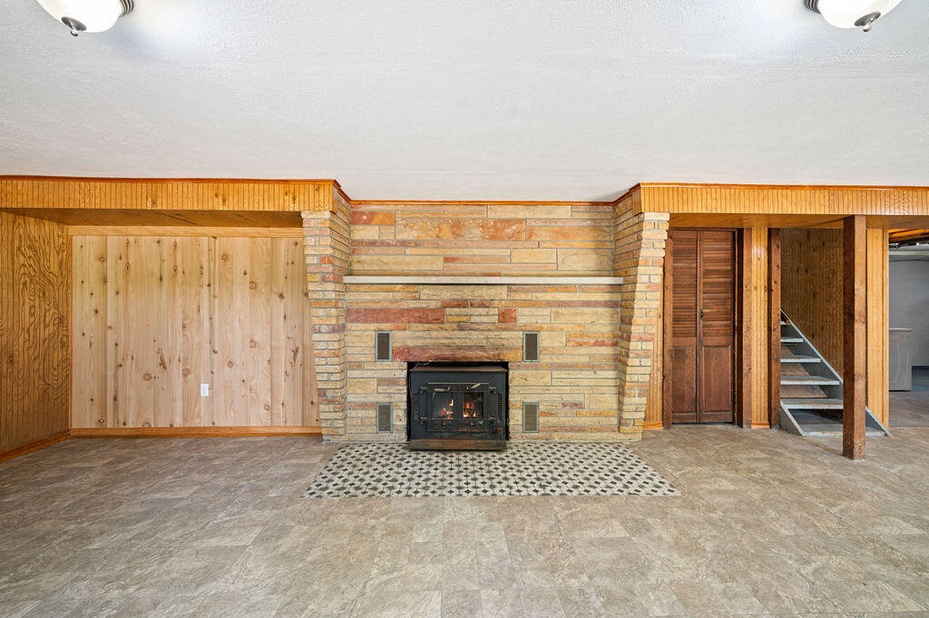 13607 Wolkins Road