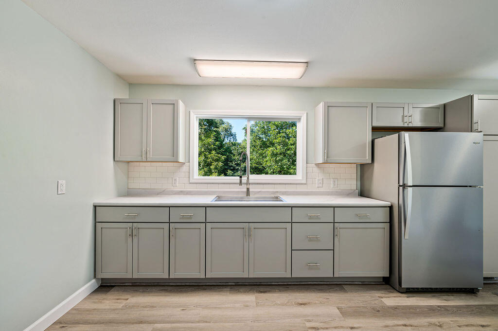 13607 Wolkins Road