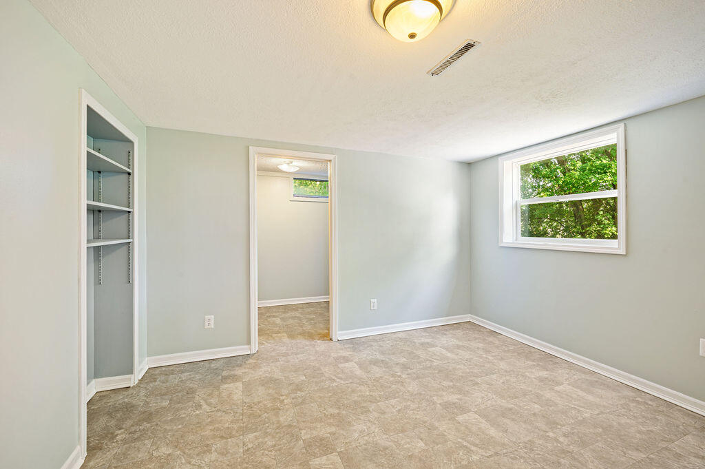 13607 Wolkins Road