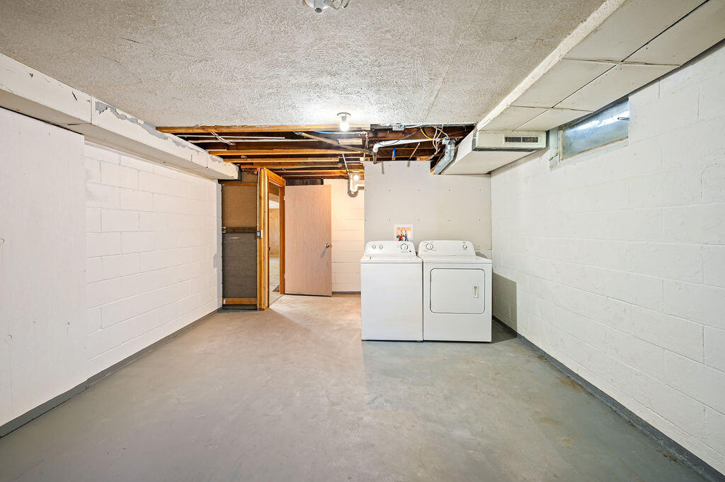 13607 Wolkins Road