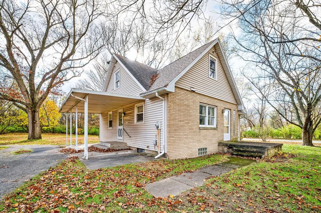 31305 US Hwy 12