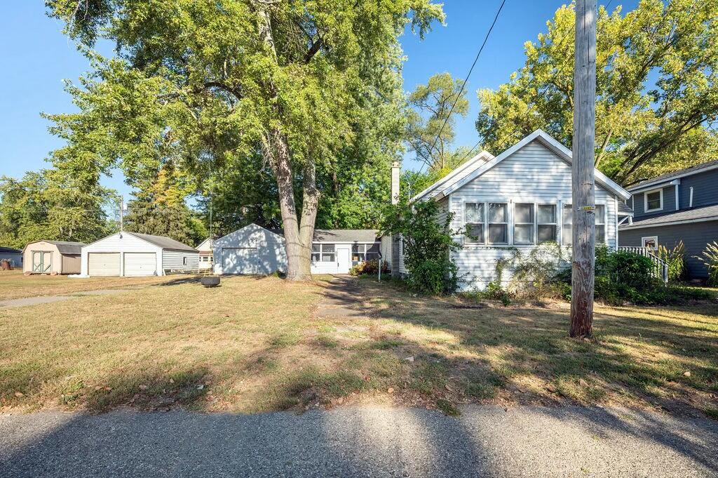 1240 Rose Drive
