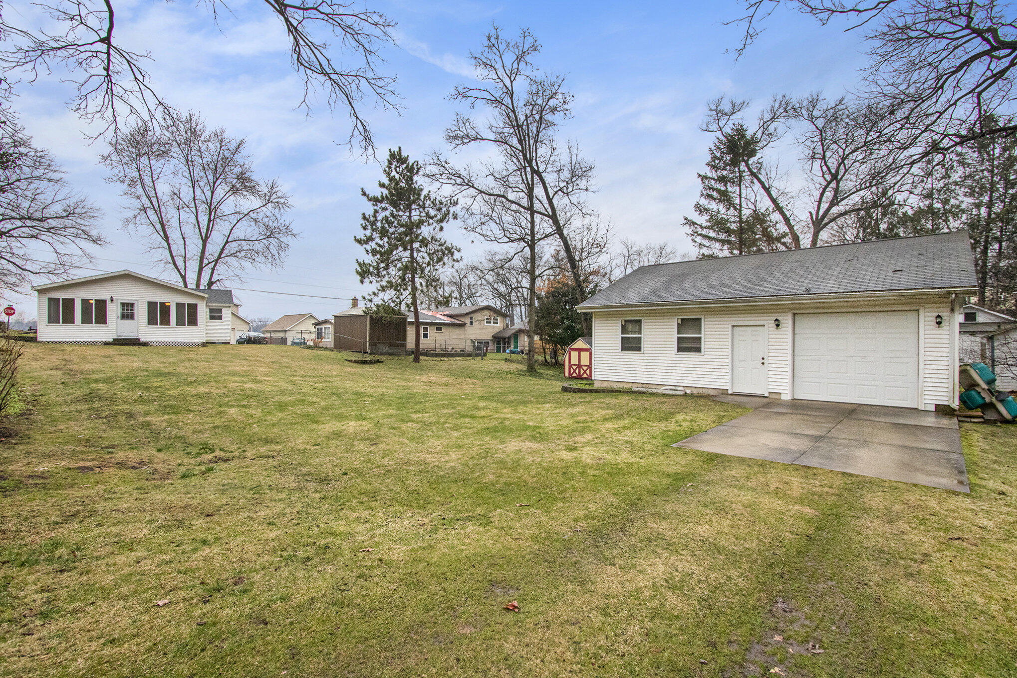 52653 Lakeview Drive