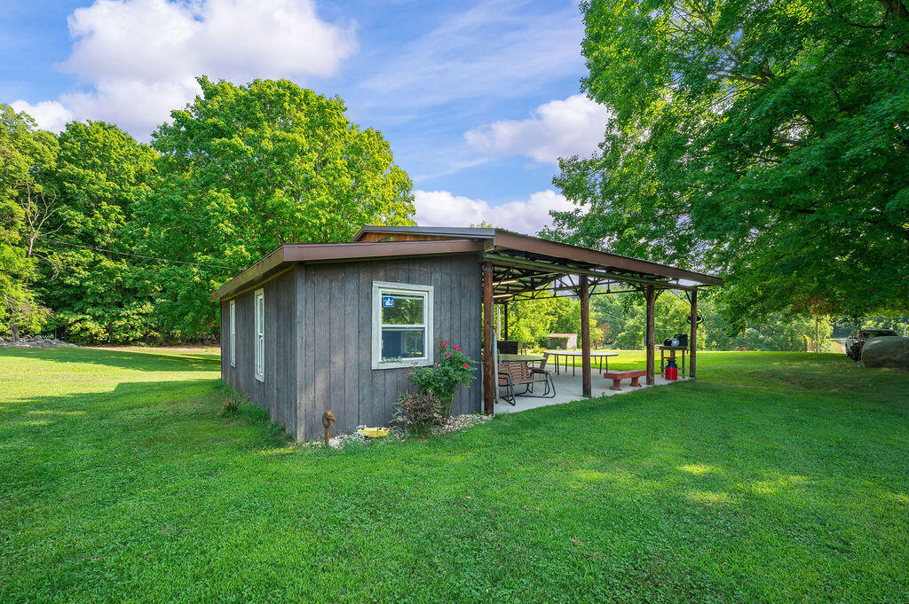 11180 Range Line Road