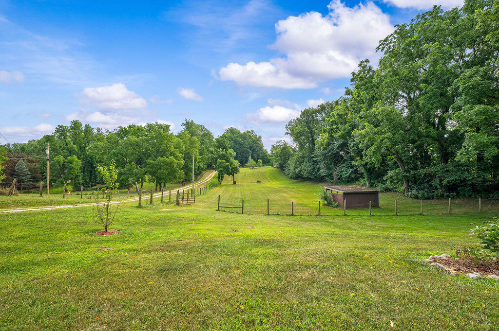 11180 Range Line Road