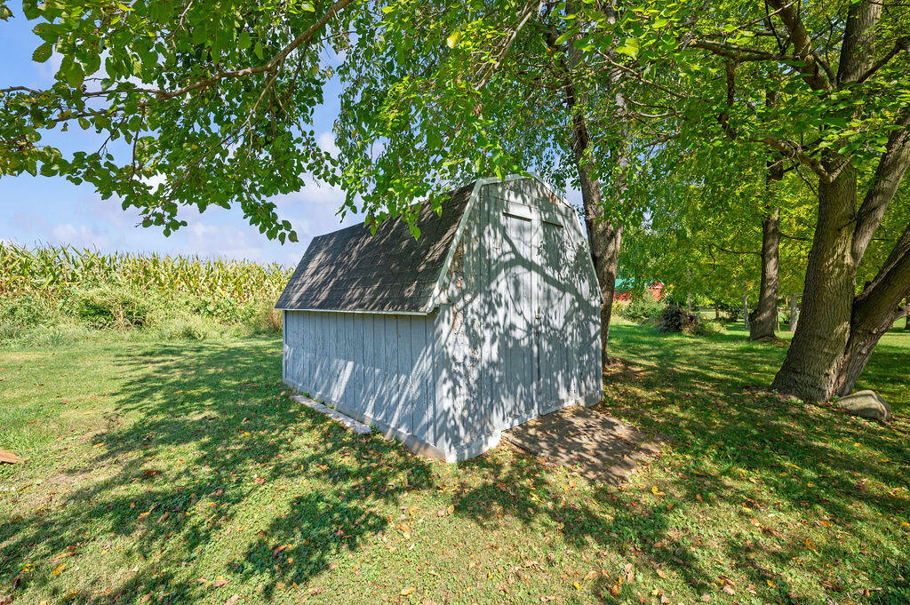 6105 Burrus Road