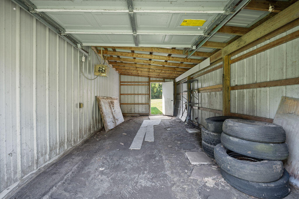 6105 Burrus Road