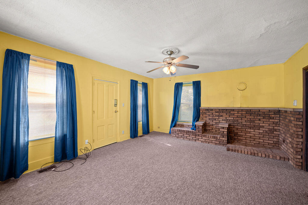 6105 Burrus Road
