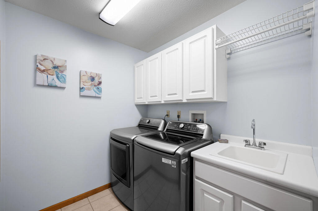1604 Orchard Lane