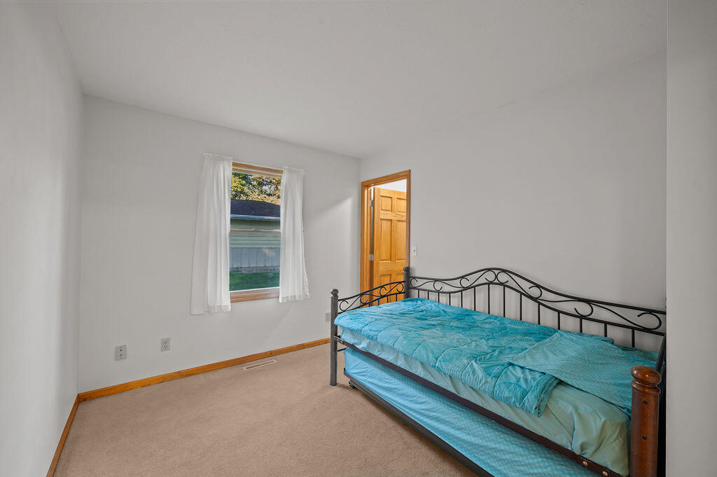 1604 Orchard Lane