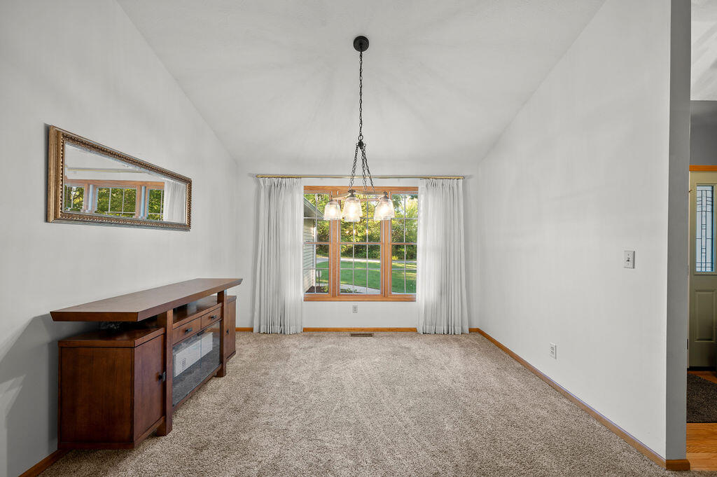 1604 Orchard Lane