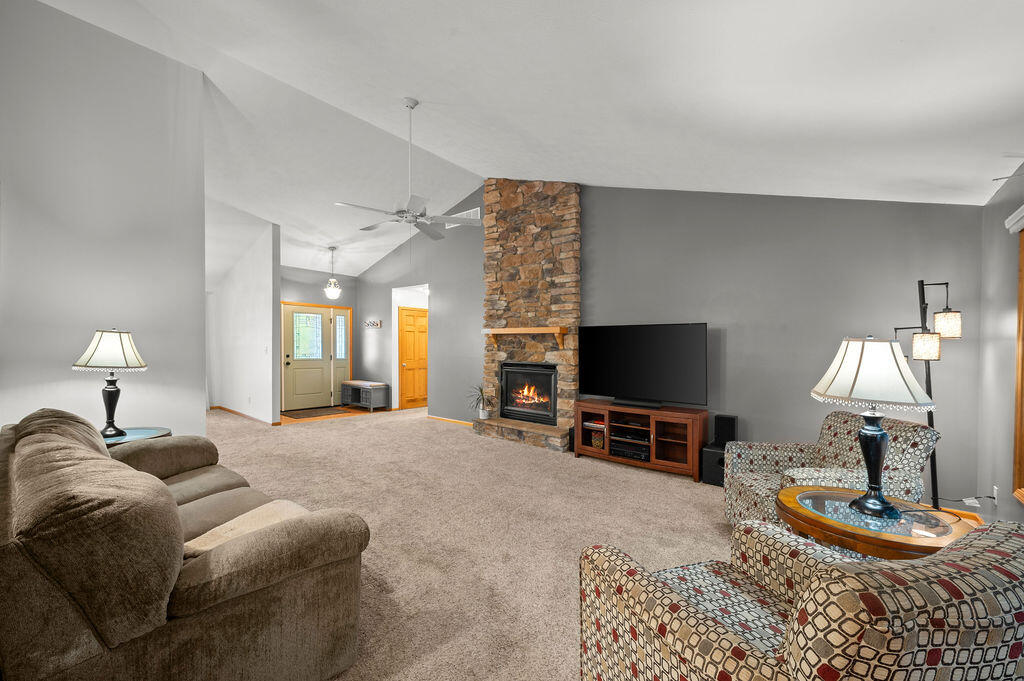 1604 Orchard Lane