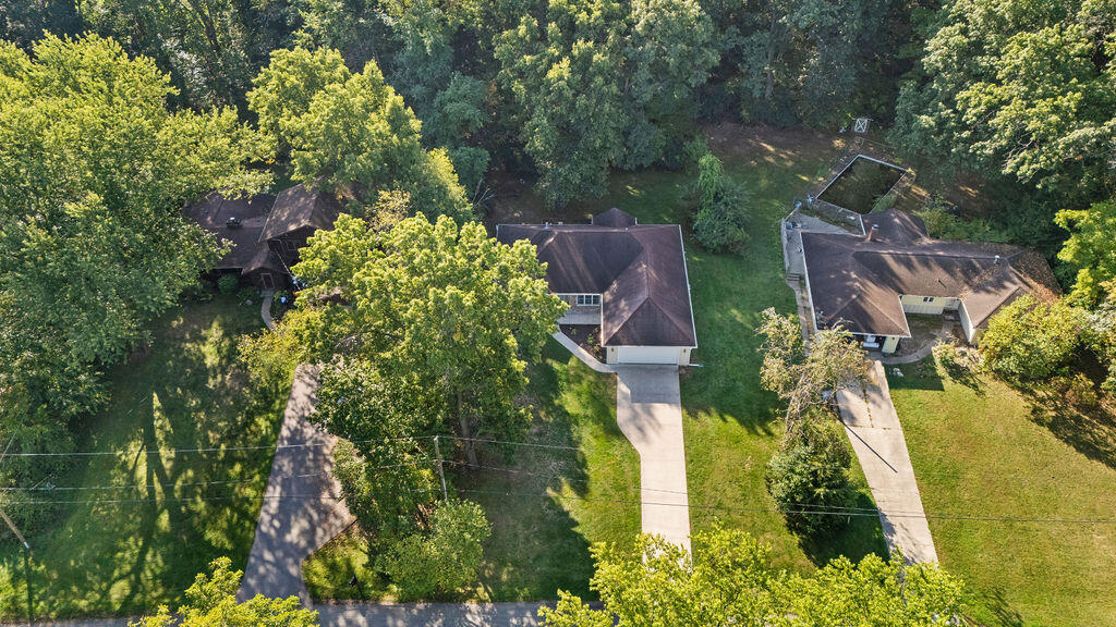 1604 Orchard Lane