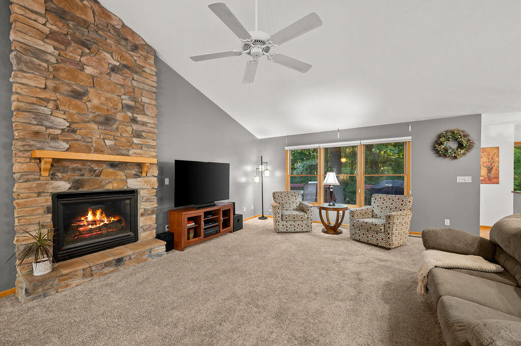 1604 Orchard Lane