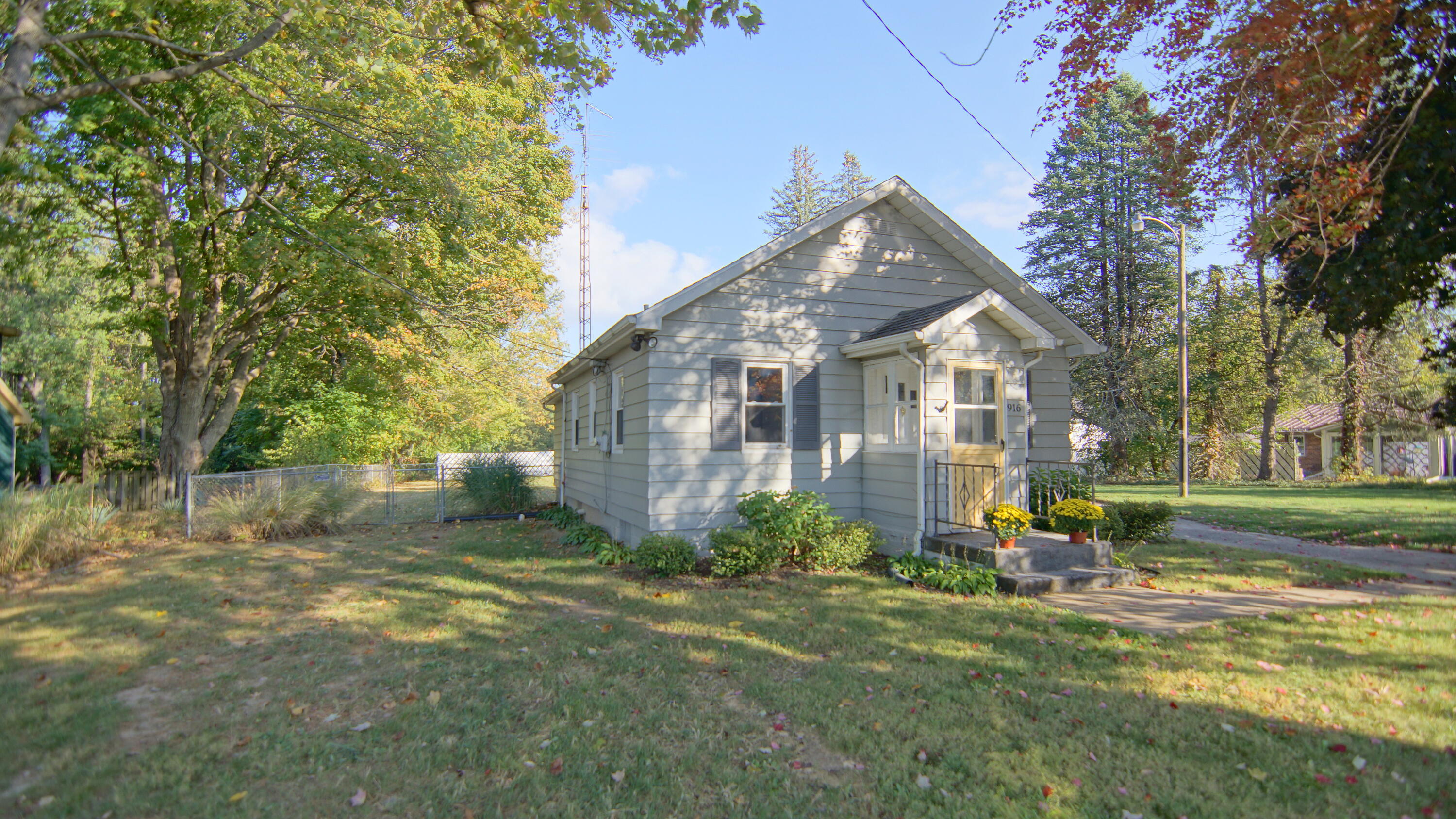 916 Chippewa Street