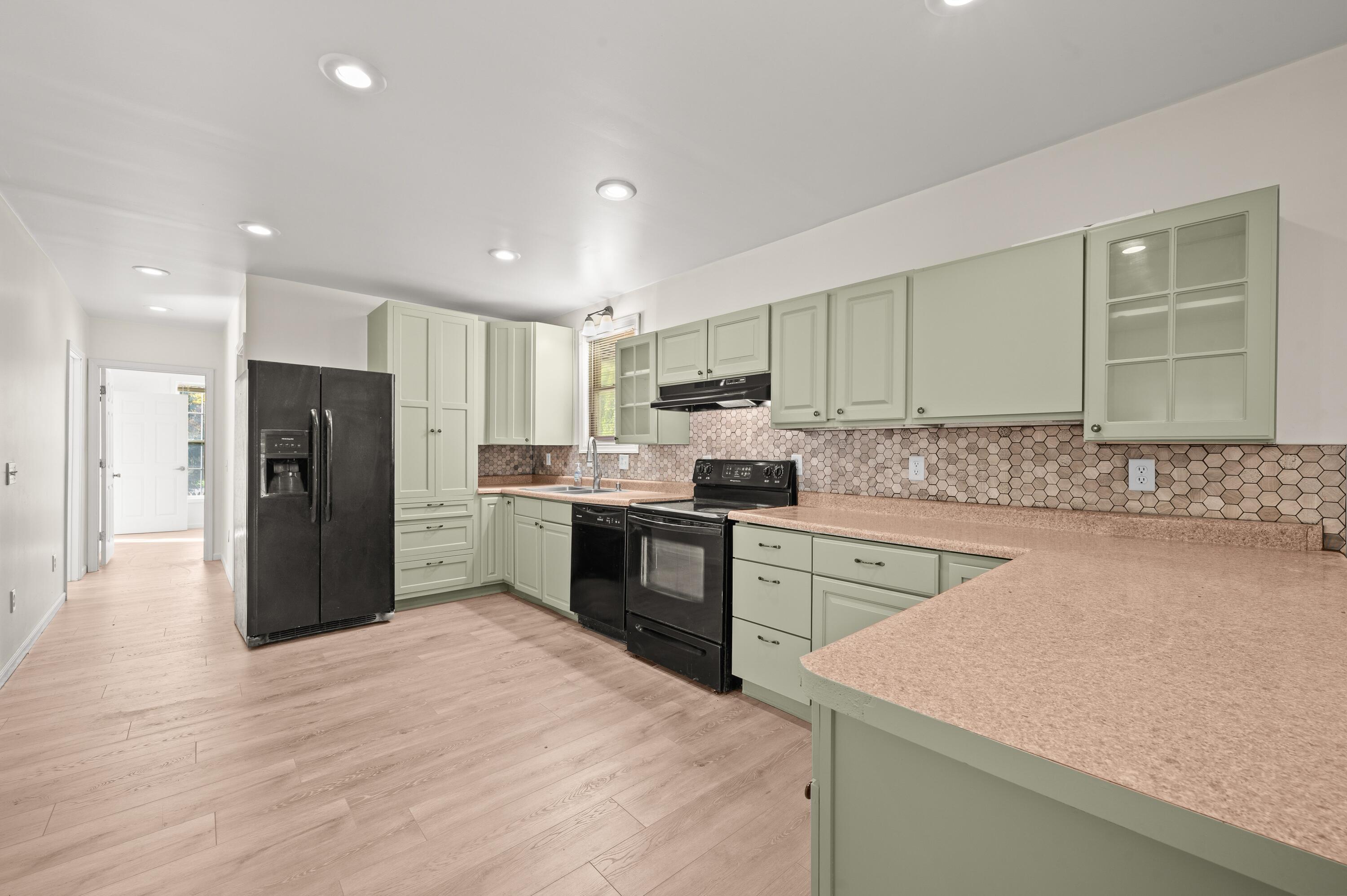 3119 N US Highway 31