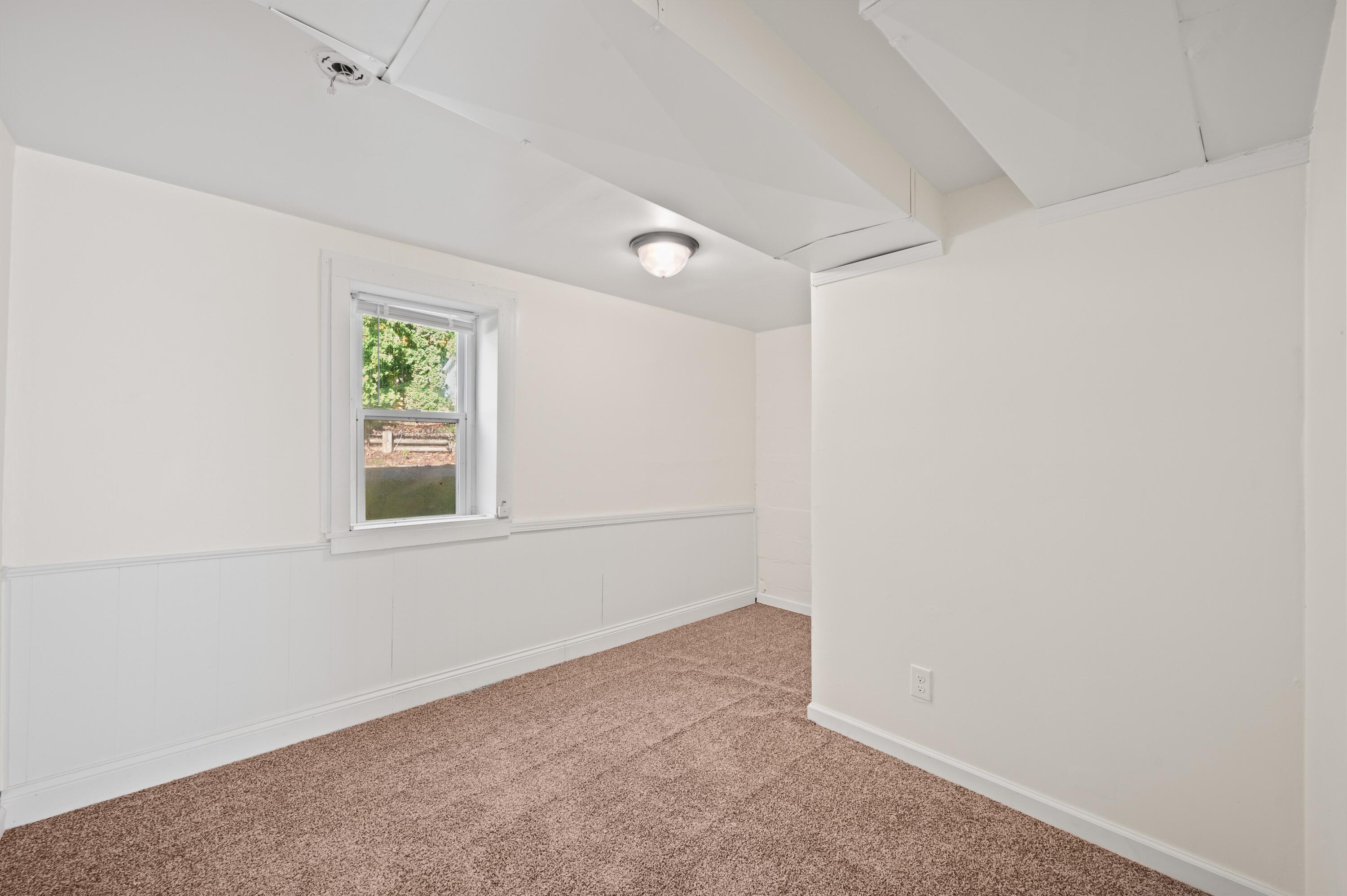 3119 N US Highway 31