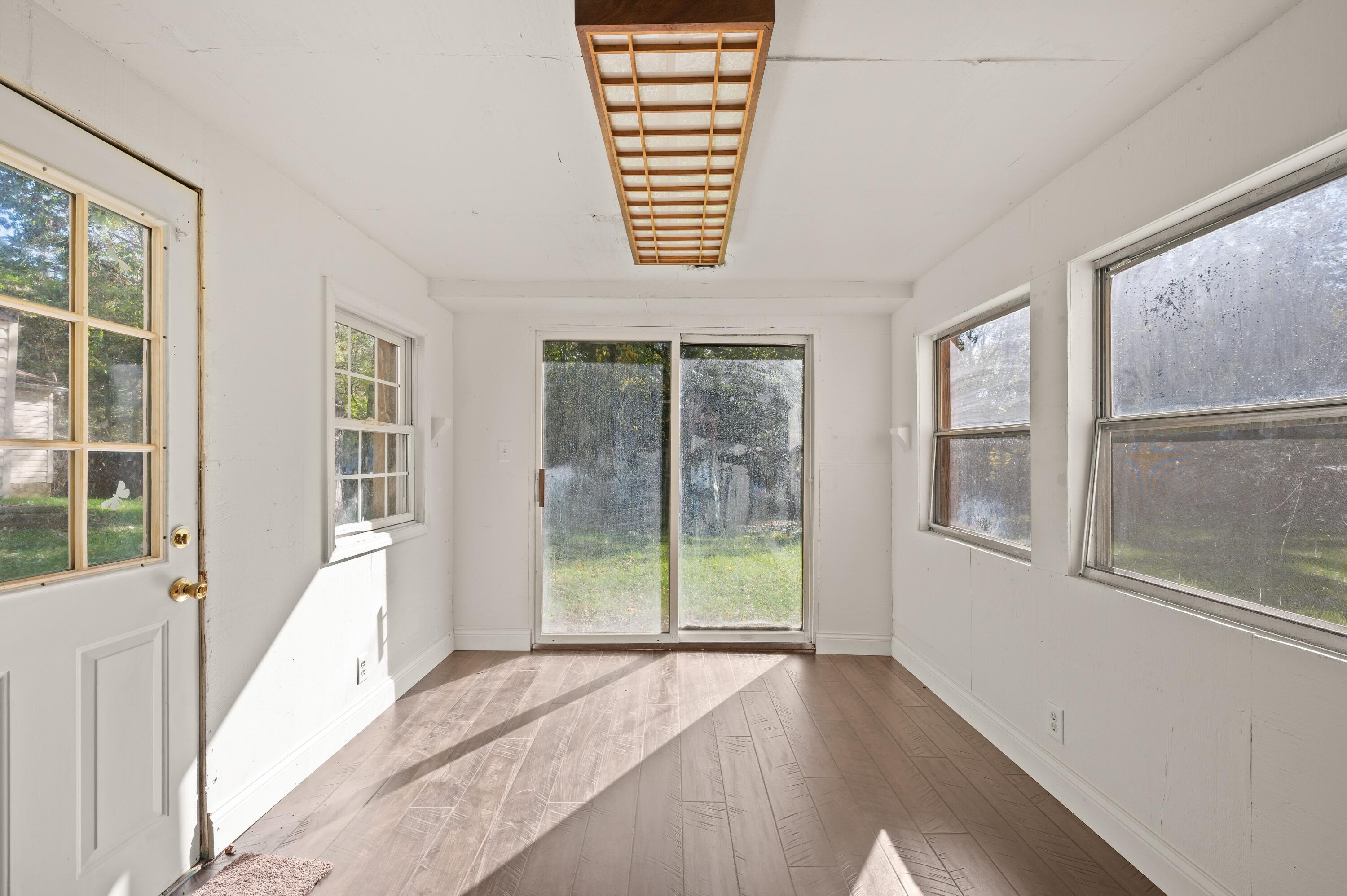 3119 N US Highway 31