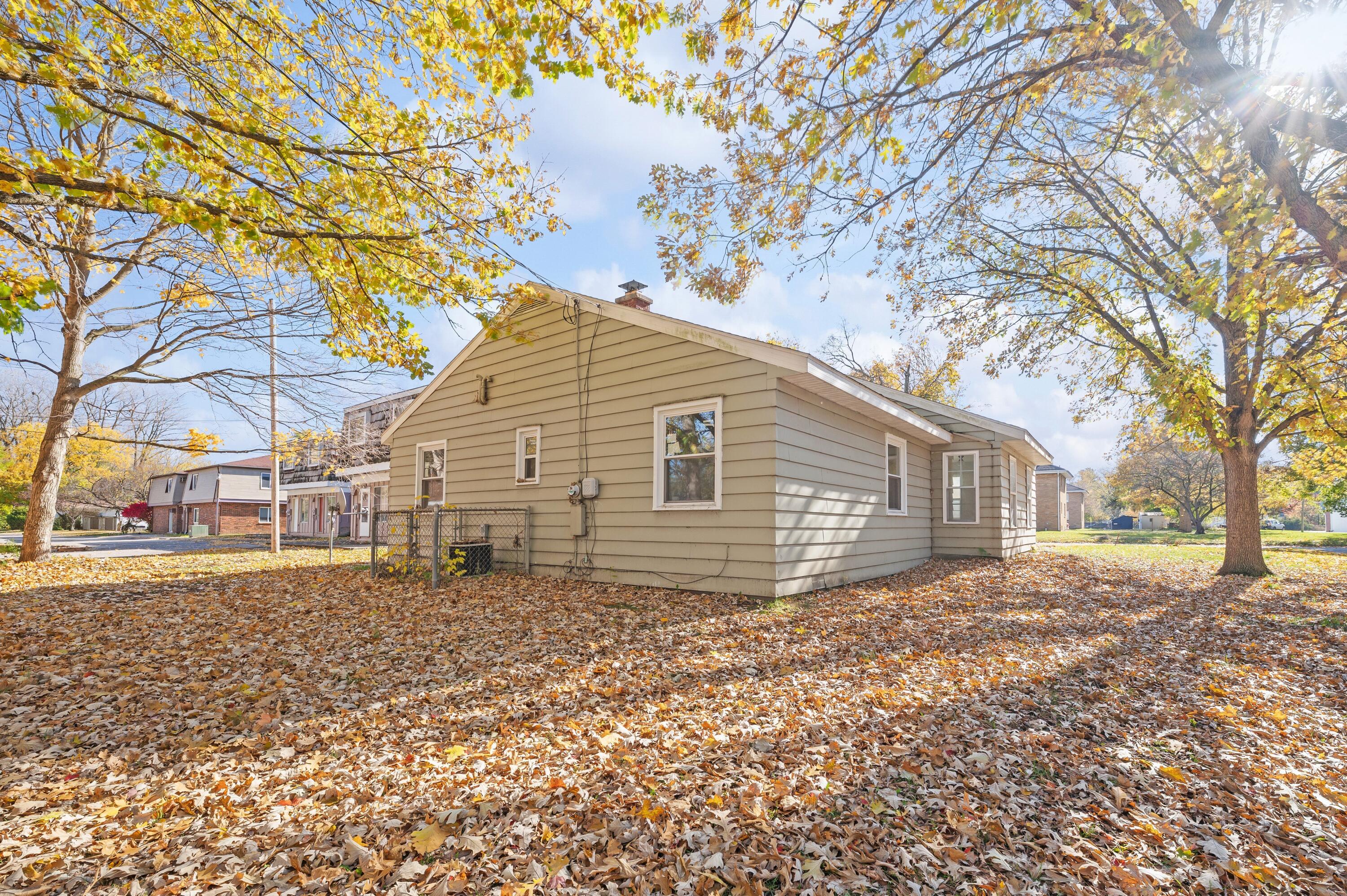 1723 Broadway Street