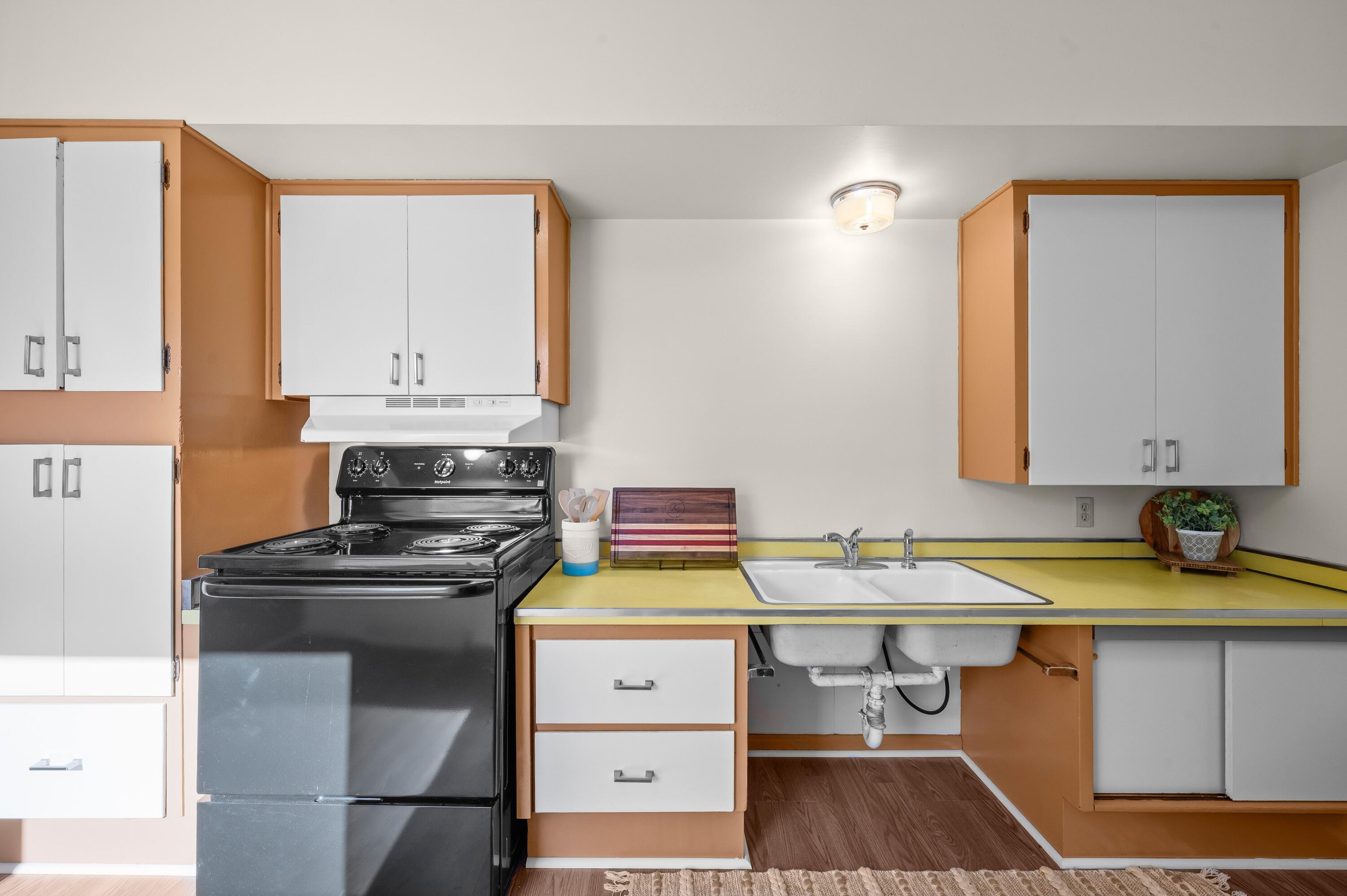 1723 Broadway Street