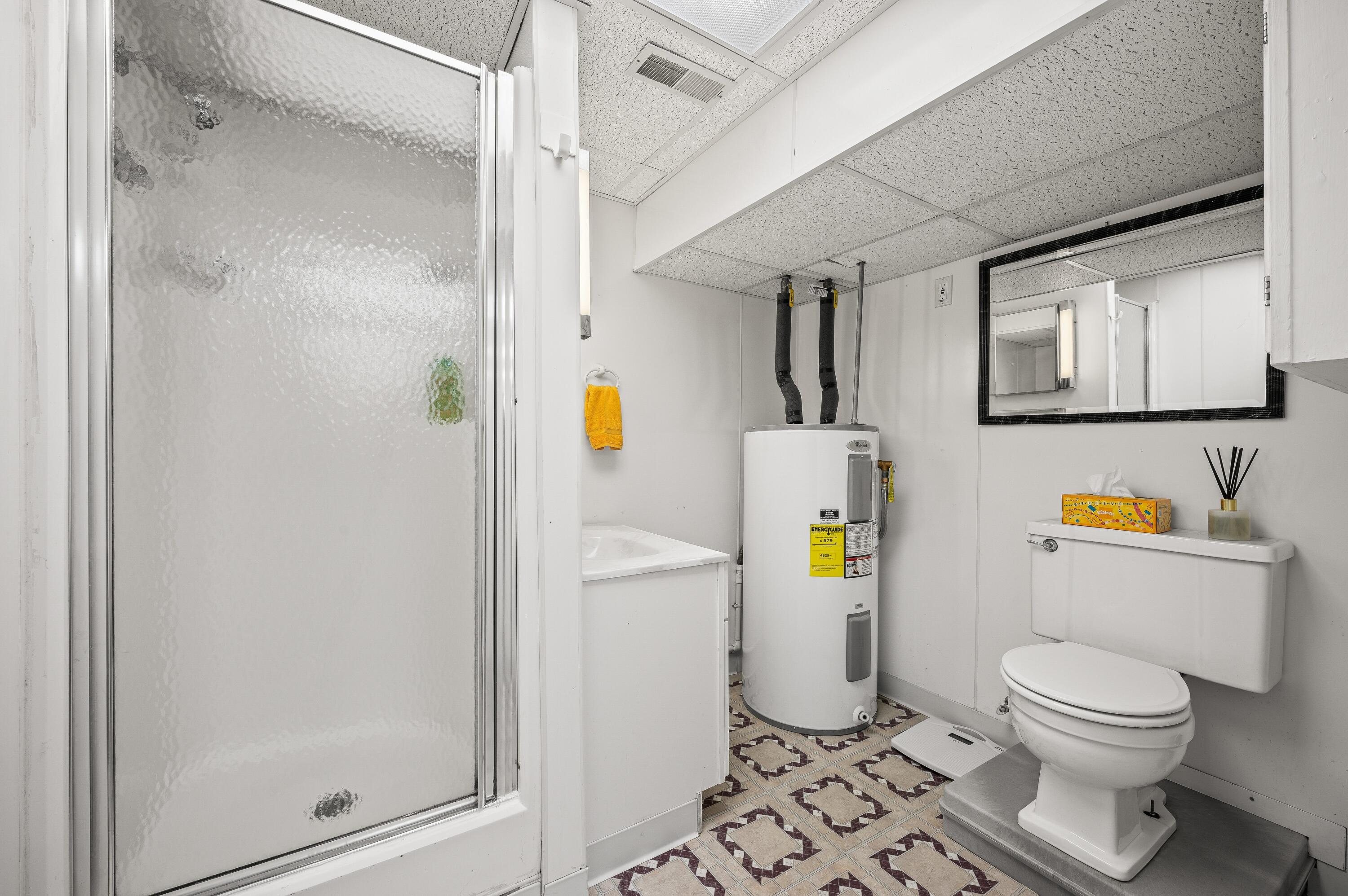 1225 Country Club Drive