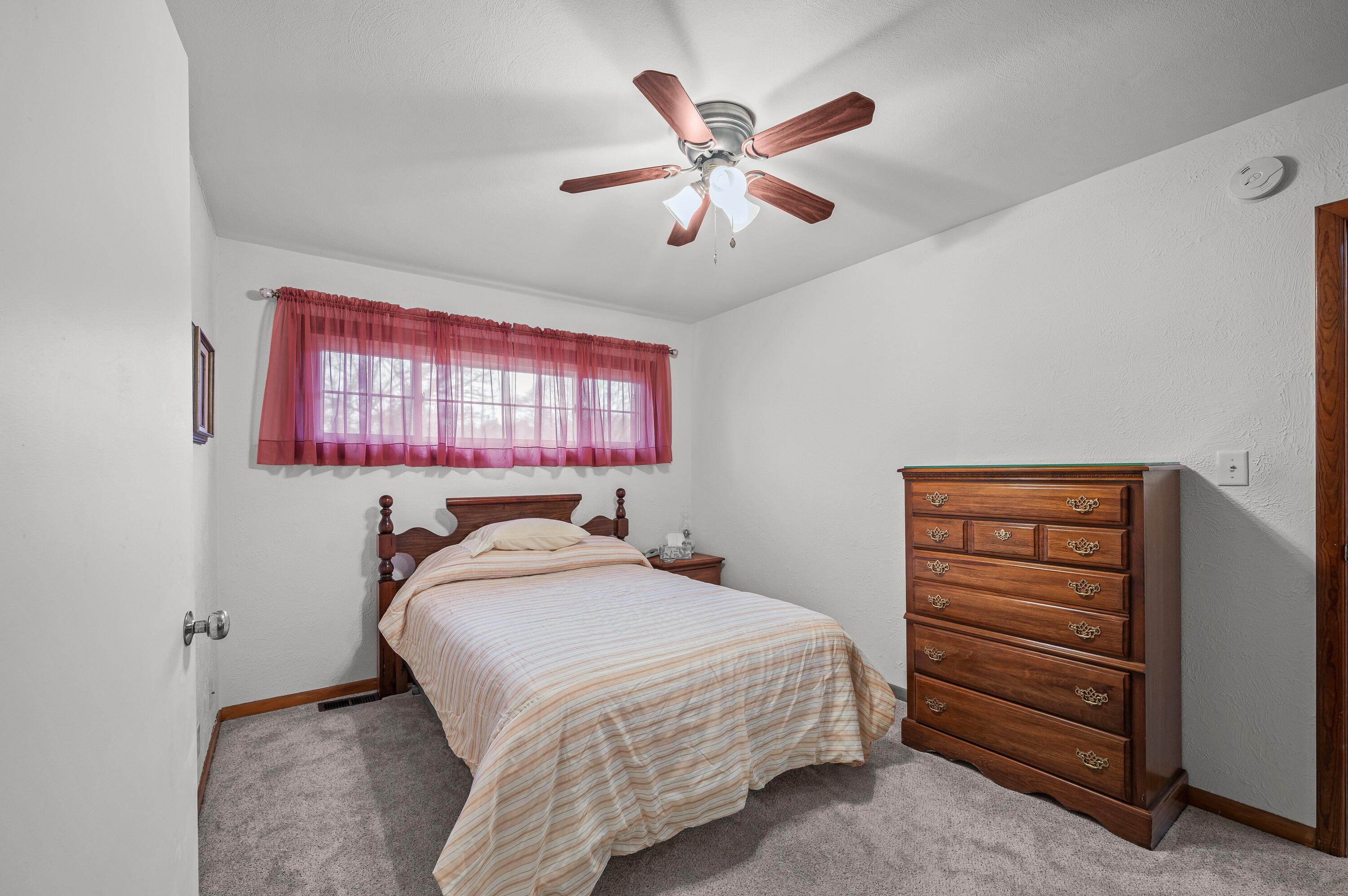 1225 Country Club Drive