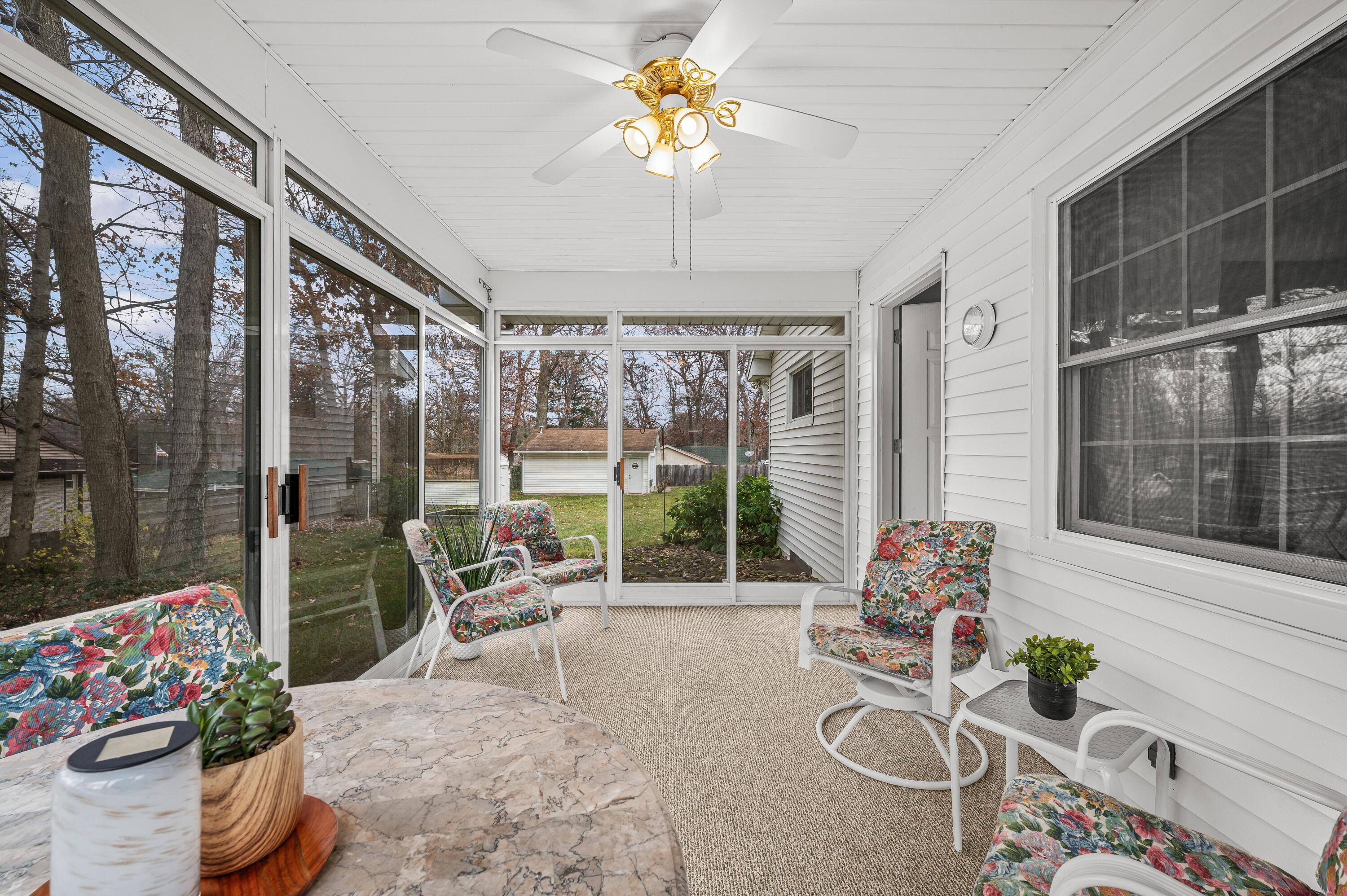 1225 Country Club Drive