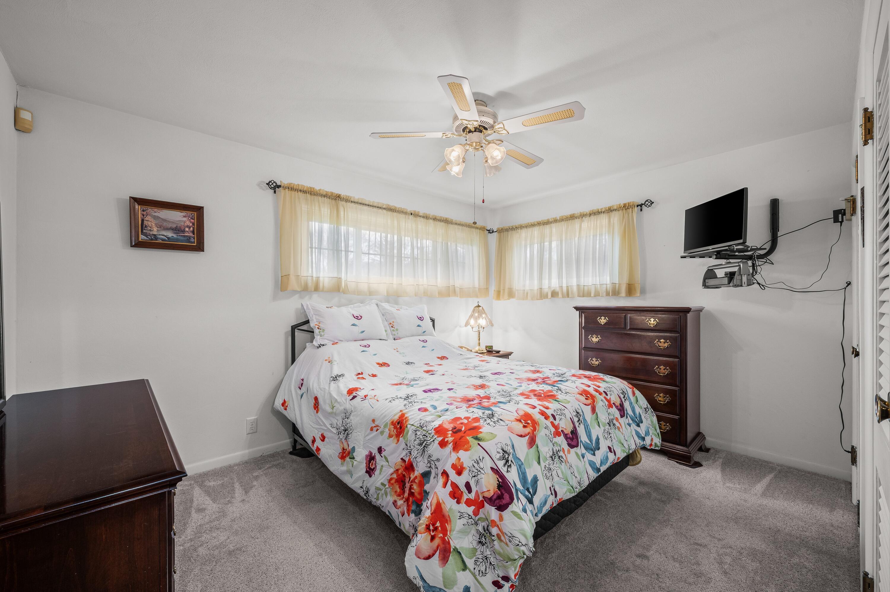 1225 Country Club Drive