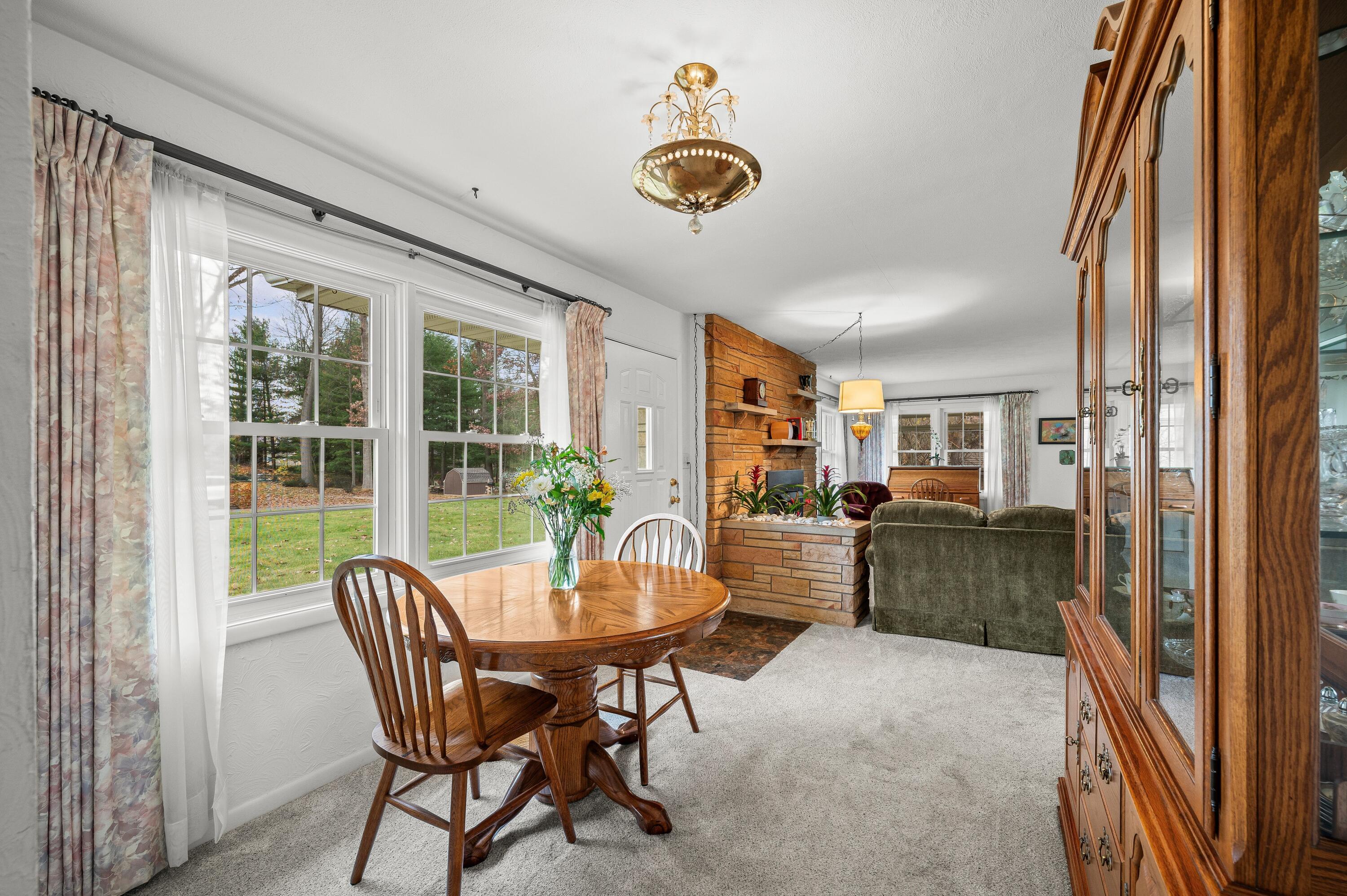 1225 Country Club Drive