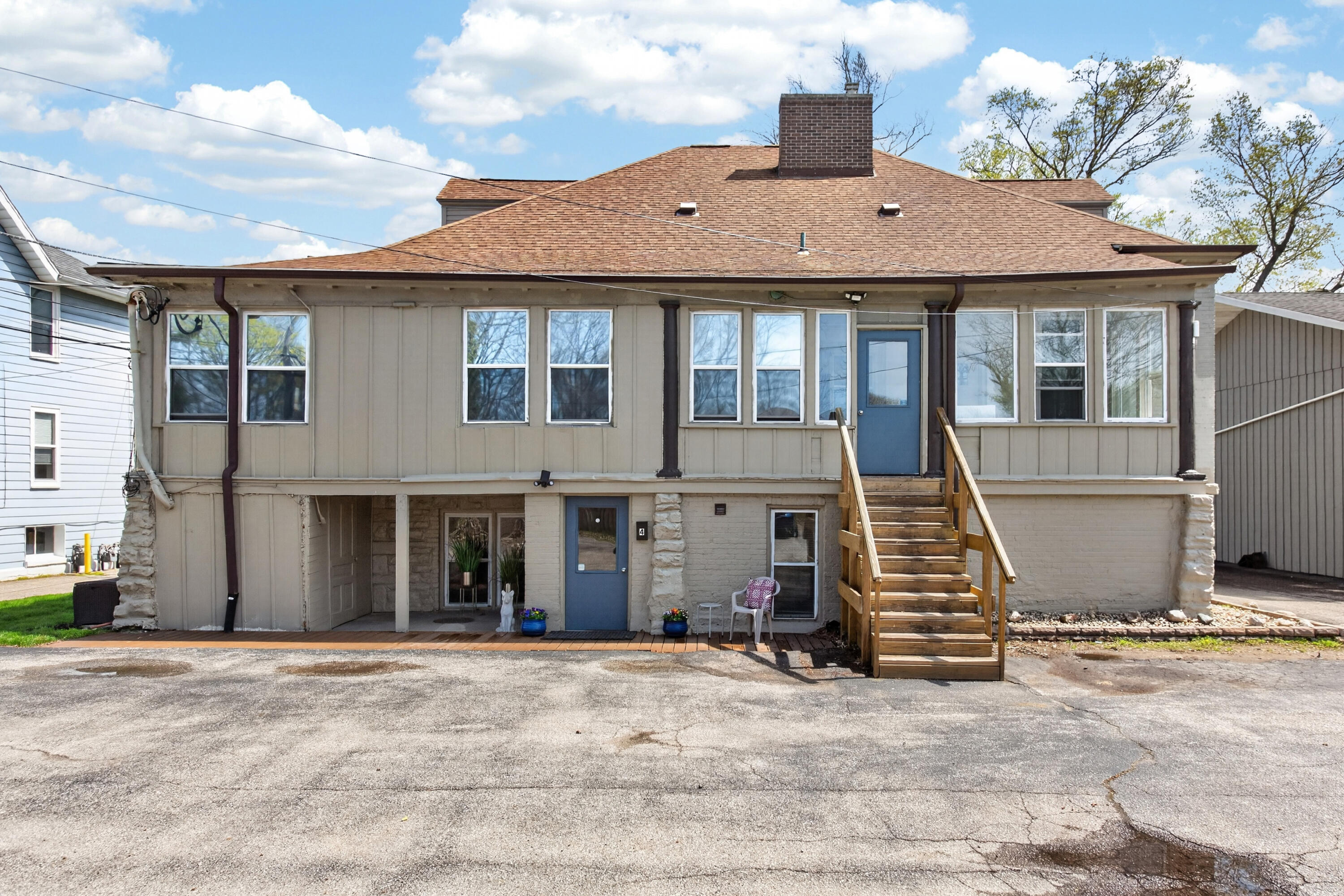 1430 S State Street, St. Joseph