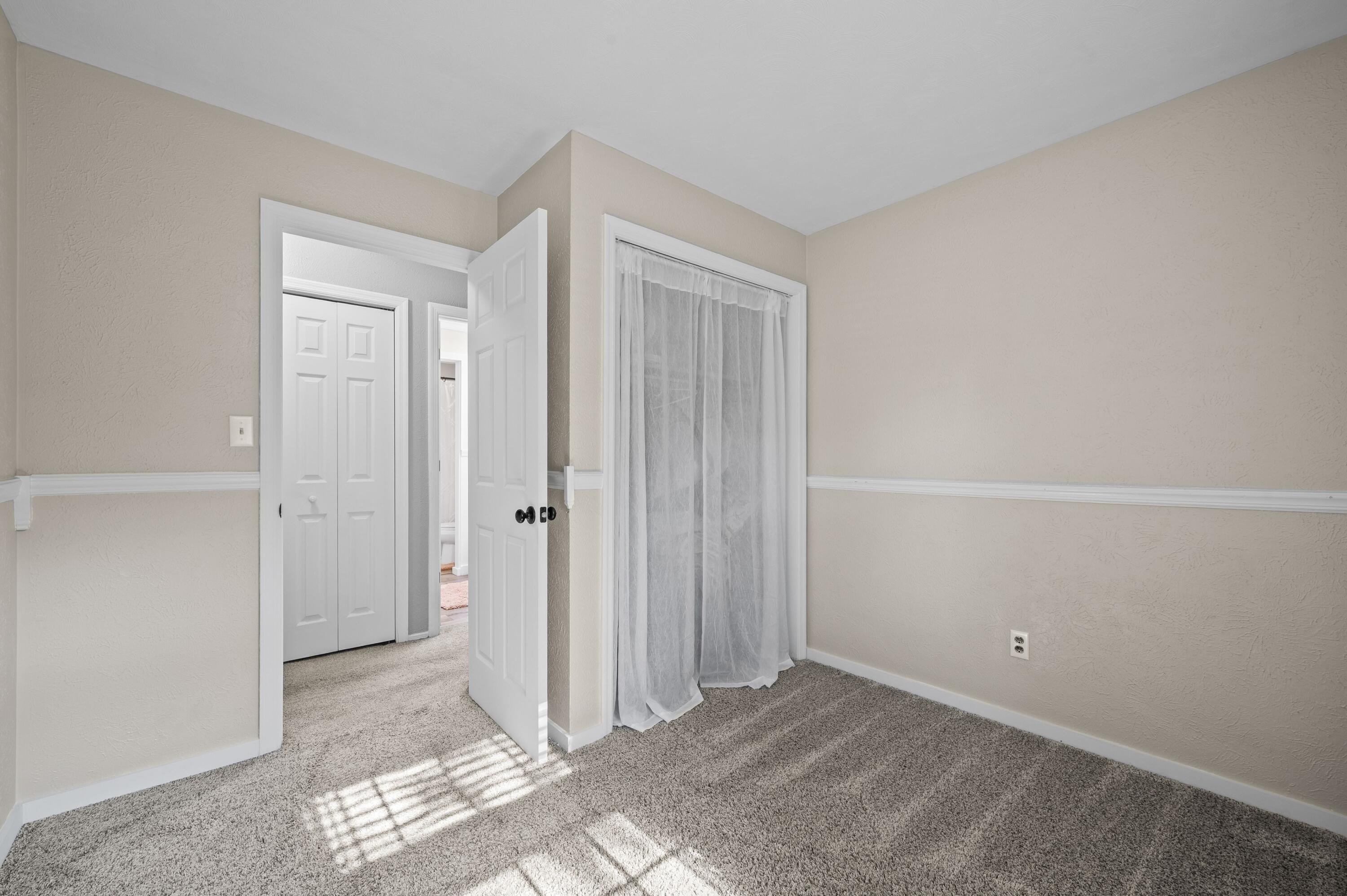 1523 Balmoral Lane