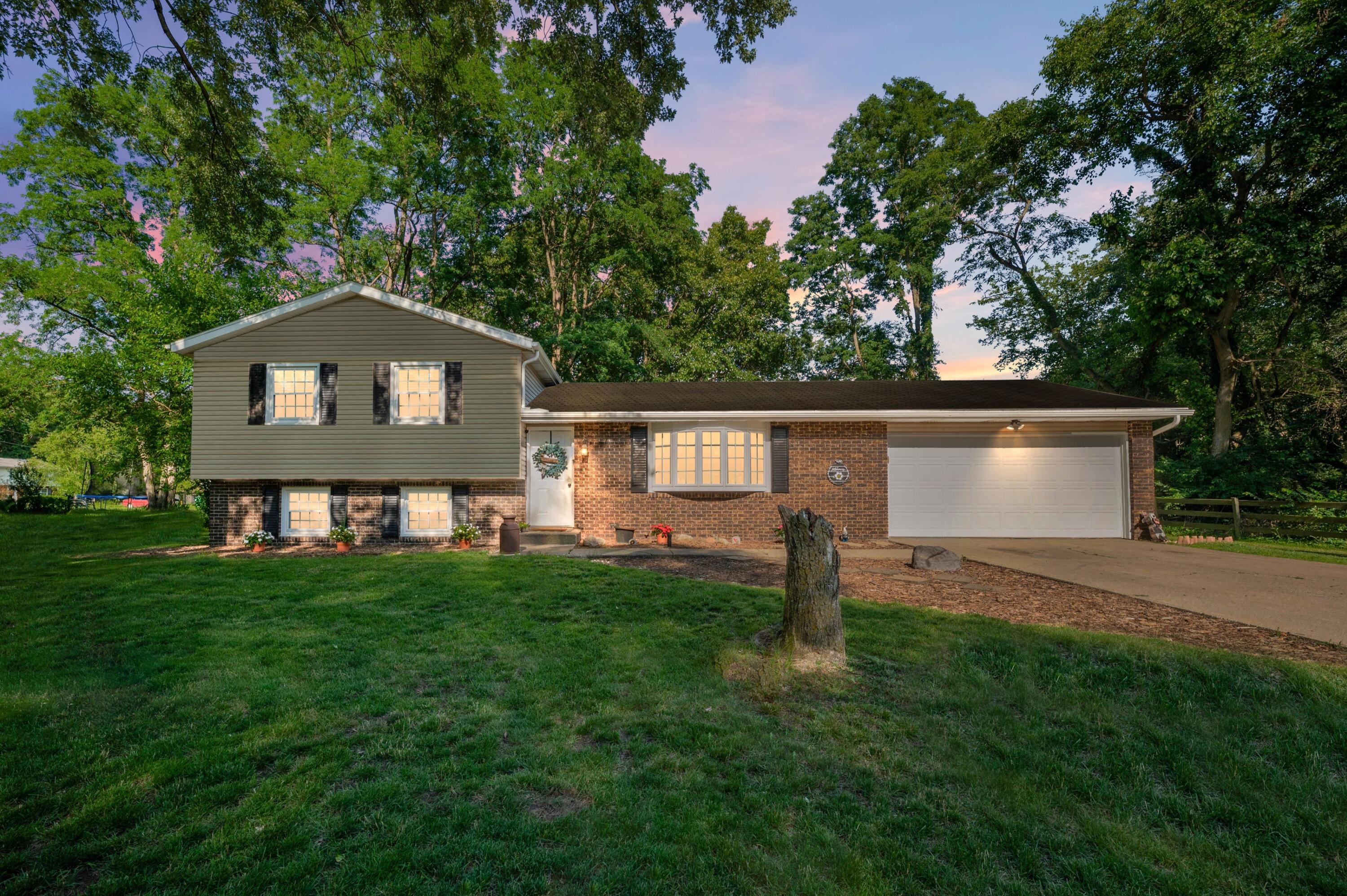 1523 Balmoral Lane