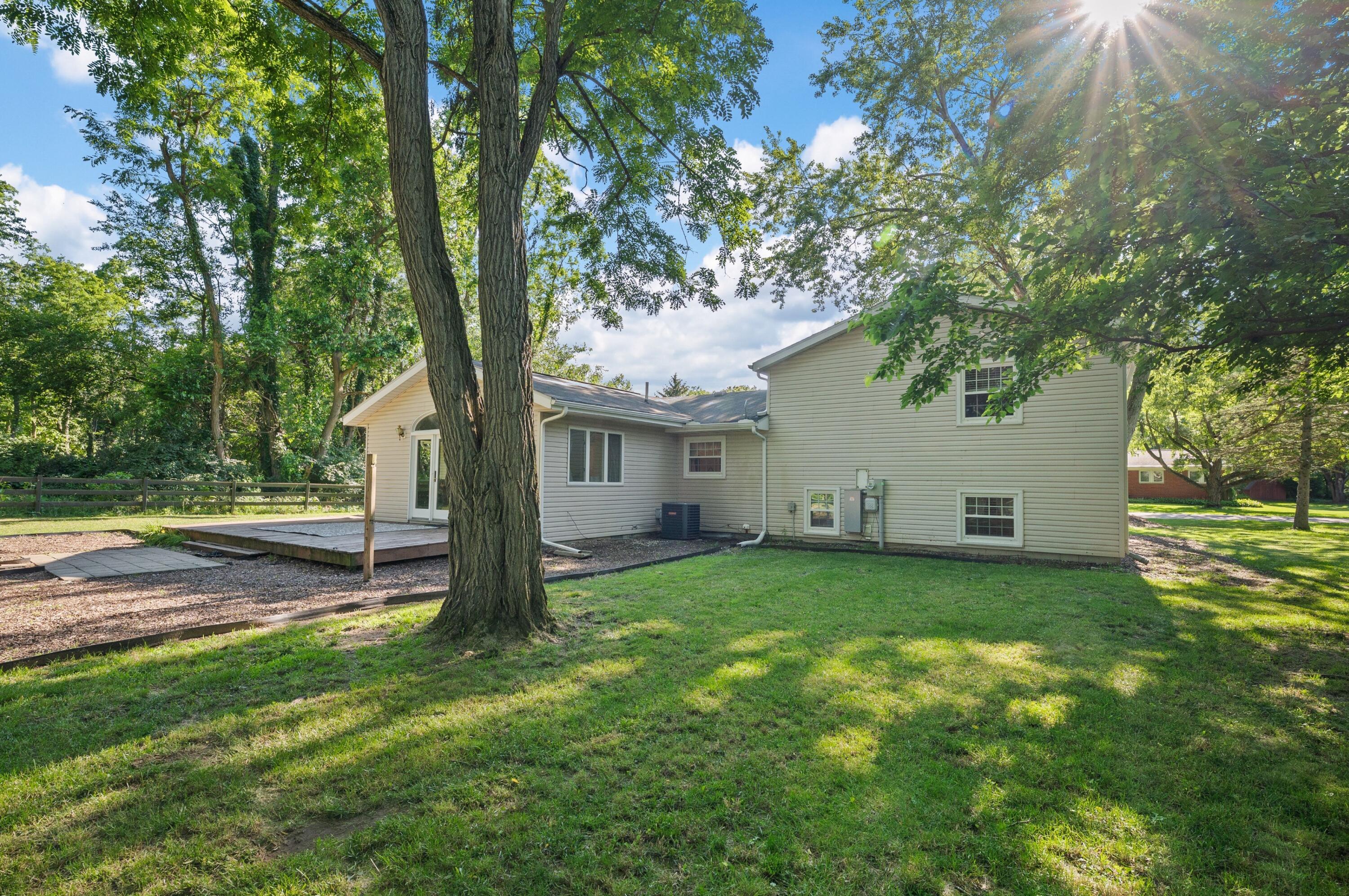 1523 Balmoral Lane