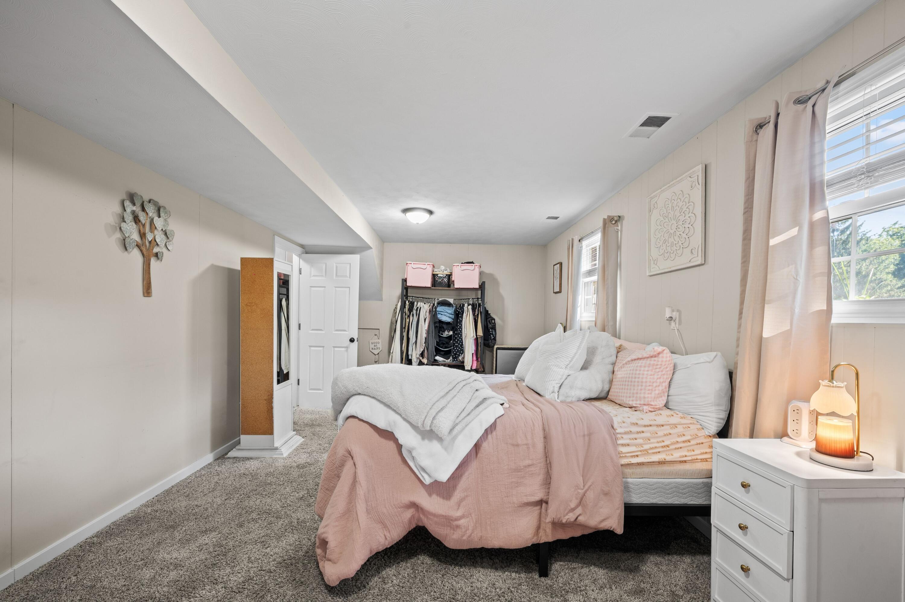 1523 Balmoral Lane